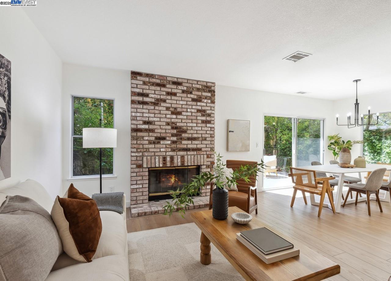 Detail Gallery Image 13 of 35 For 4245 Garibaldi Pl, Pleasanton,  CA 94566 - 3 Beds | 2/1 Baths