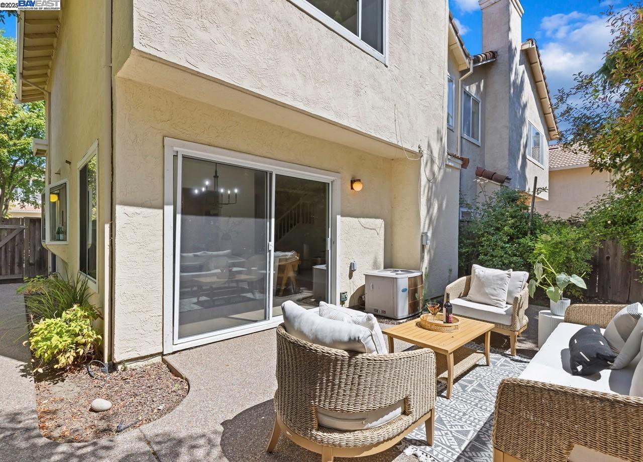 Detail Gallery Image 28 of 35 For 4245 Garibaldi Pl, Pleasanton,  CA 94566 - 3 Beds | 2/1 Baths
