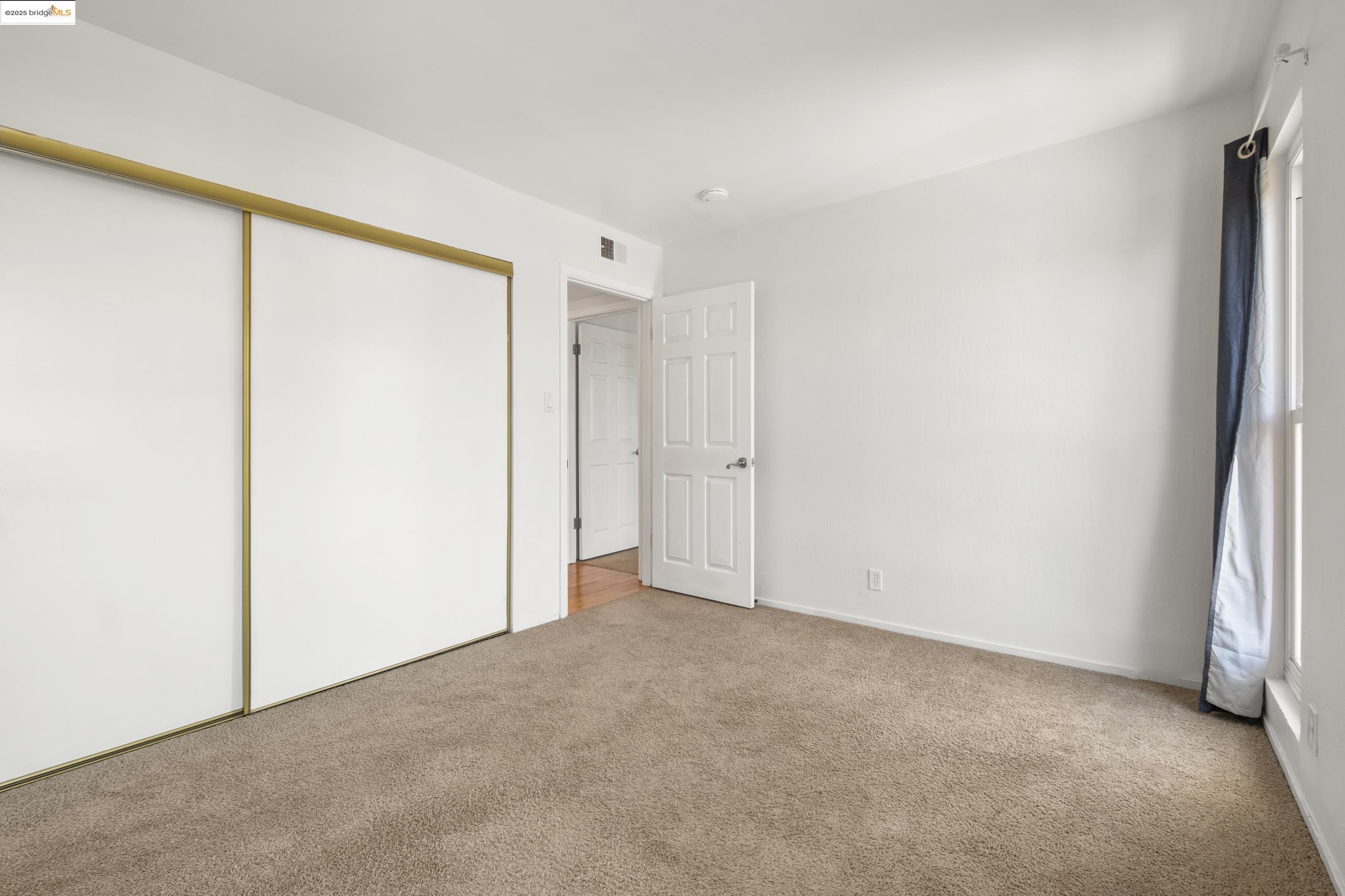 Detail Gallery Image 18 of 24 For 710 E 22nd St #304,  Oakland,  CA 94606 - 2 Beds | 1/1 Baths