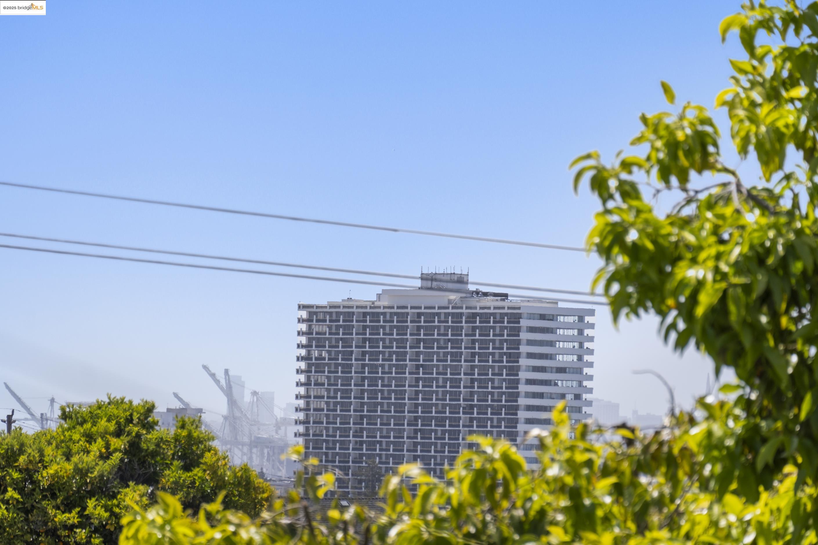 Detail Gallery Image 24 of 24 For 710 E 22nd St #304,  Oakland,  CA 94606 - 2 Beds | 1/1 Baths
