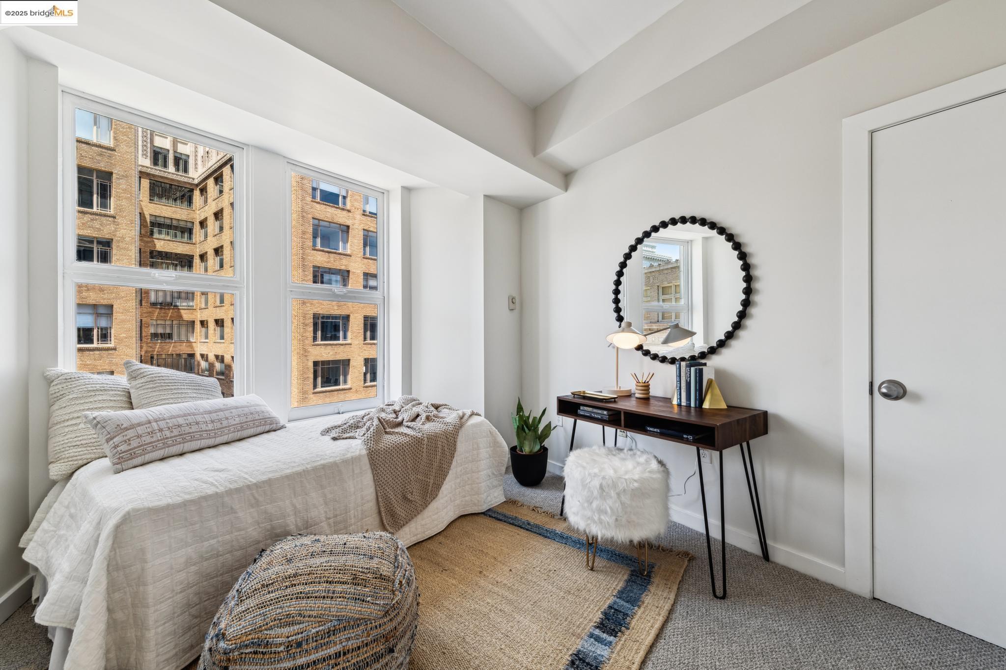 Detail Gallery Image 33 of 60 For 1615 Broadway #8,  Oakland,  CA 94612 - 3 Beds | 2 Baths