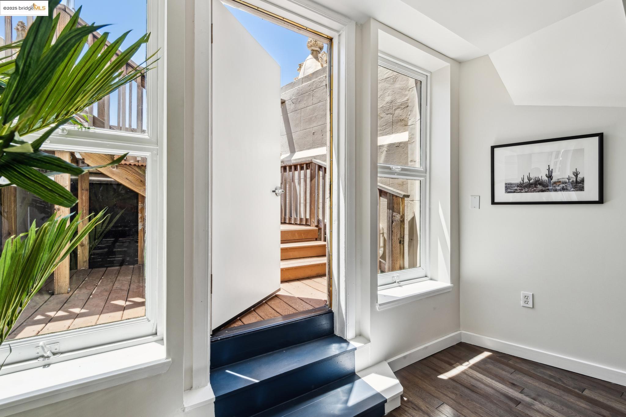 Detail Gallery Image 36 of 60 For 1615 Broadway #8,  Oakland,  CA 94612 - 3 Beds | 2 Baths
