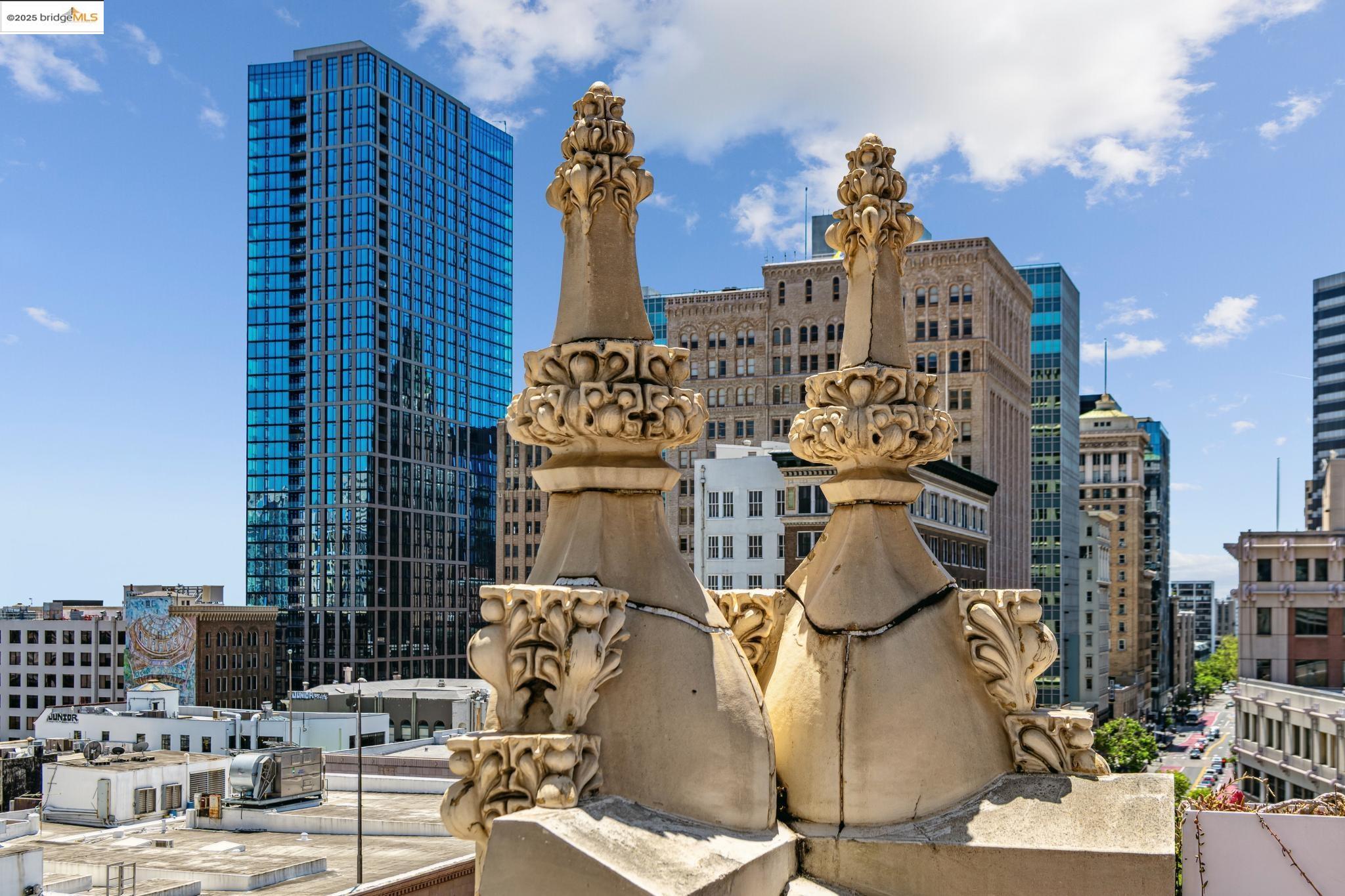 Detail Gallery Image 47 of 60 For 1615 Broadway #8,  Oakland,  CA 94612 - 3 Beds | 2 Baths