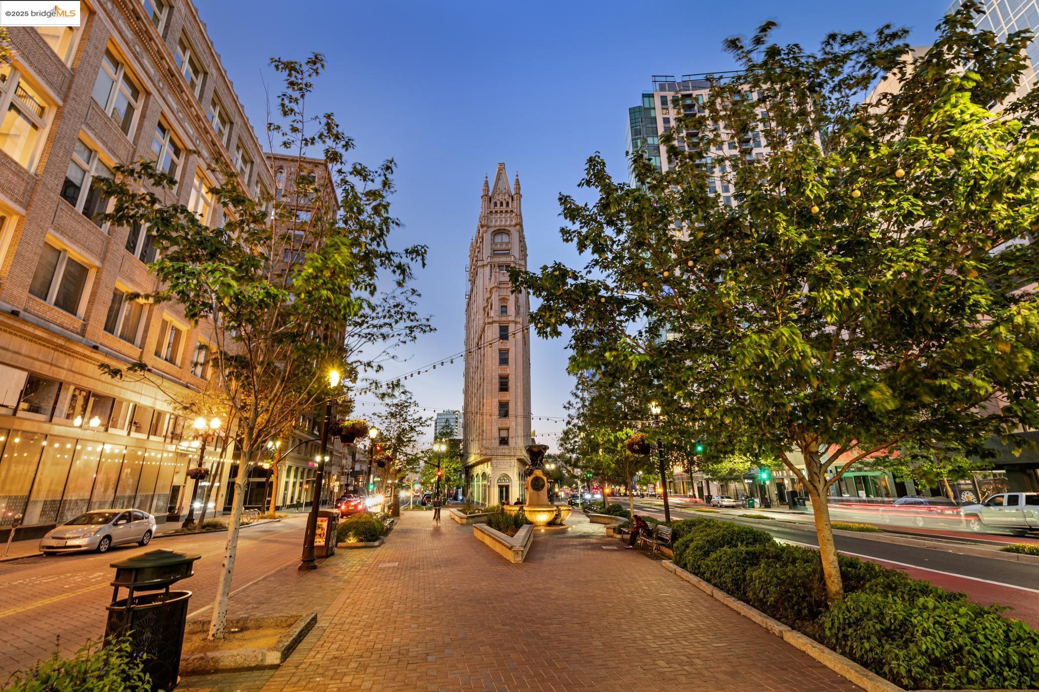 Detail Gallery Image 50 of 60 For 1615 Broadway #8,  Oakland,  CA 94612 - 3 Beds | 2 Baths