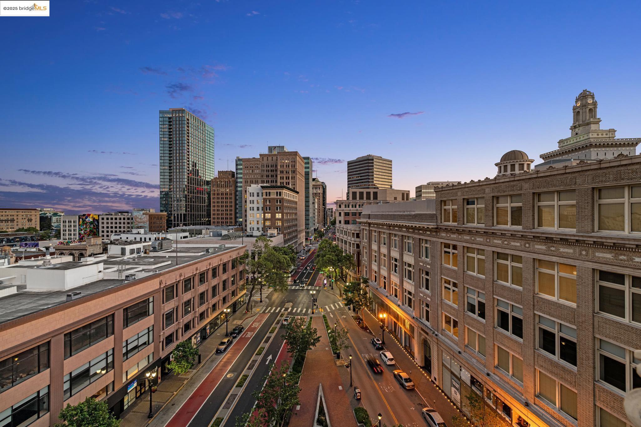 Detail Gallery Image 59 of 60 For 1615 Broadway #8,  Oakland,  CA 94612 - 3 Beds | 2 Baths