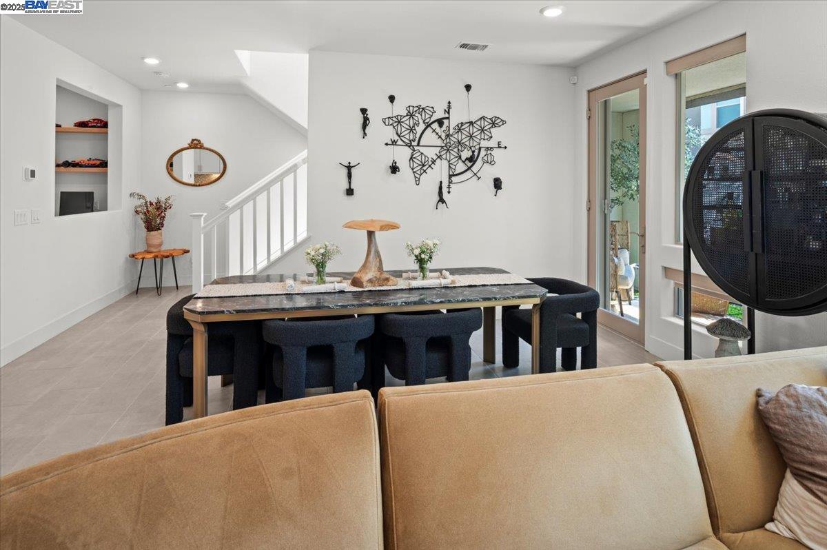 Detail Gallery Image 6 of 48 For 5532 Stout Street, Dublin,  CA 94568 - 3 Beds | 3 Baths