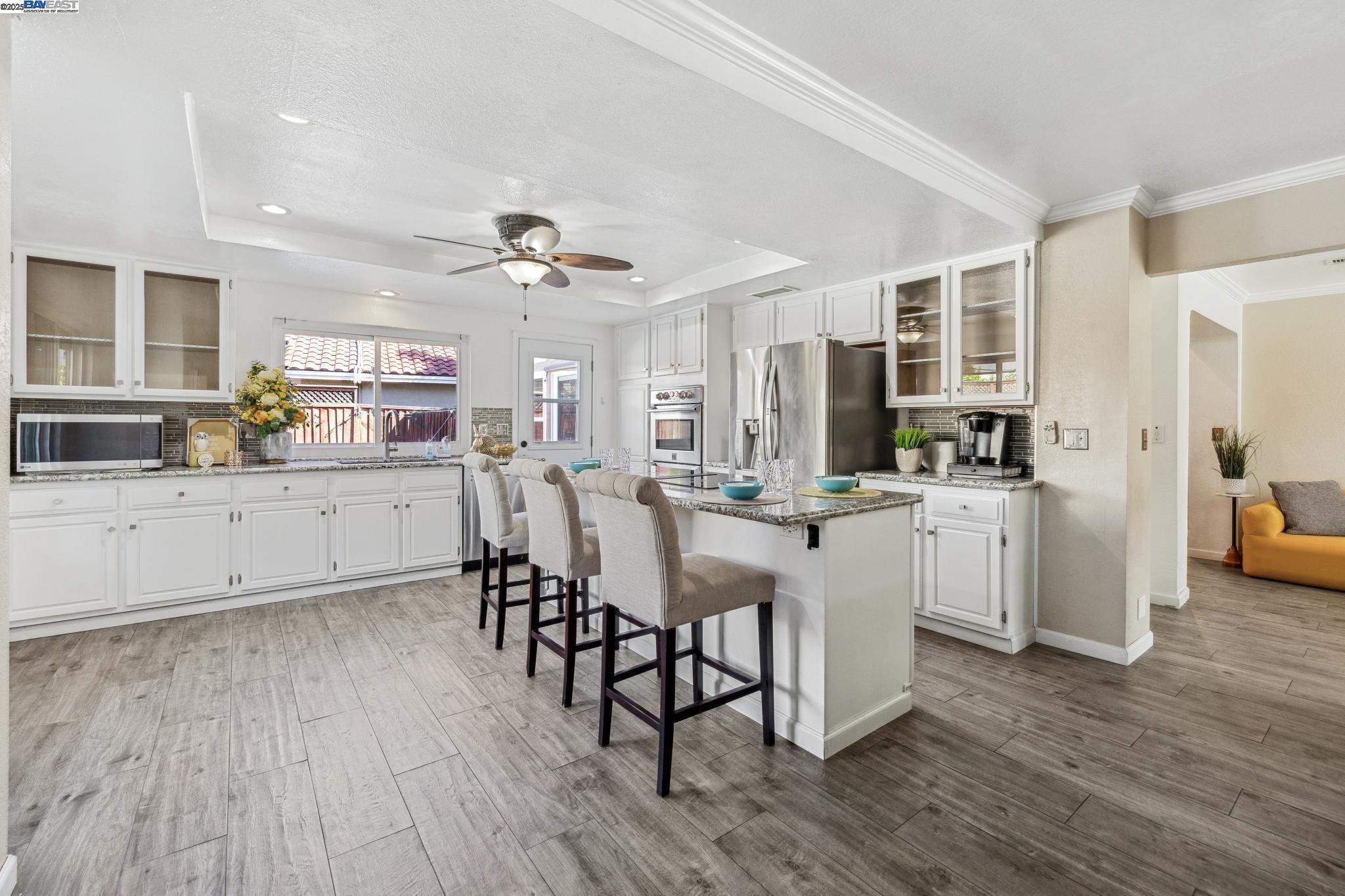Detail Gallery Image 17 of 39 For 1005 Wood Thrush Ln, Tracy,  CA 95376 - 5 Beds | 3 Baths