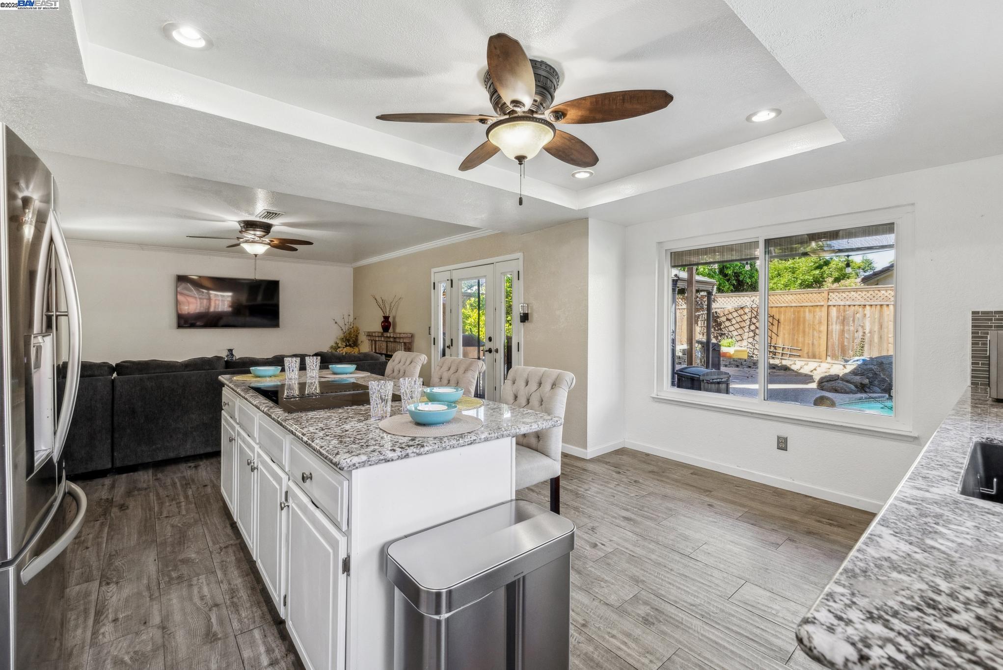 Detail Gallery Image 19 of 39 For 1005 Wood Thrush Ln, Tracy,  CA 95376 - 5 Beds | 3 Baths