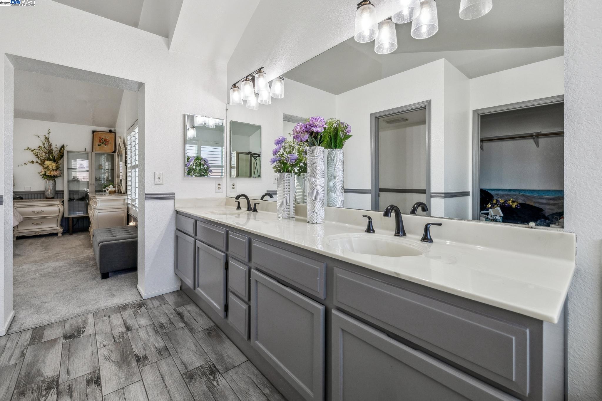 Detail Gallery Image 27 of 39 For 1005 Wood Thrush Ln, Tracy,  CA 95376 - 5 Beds | 3 Baths