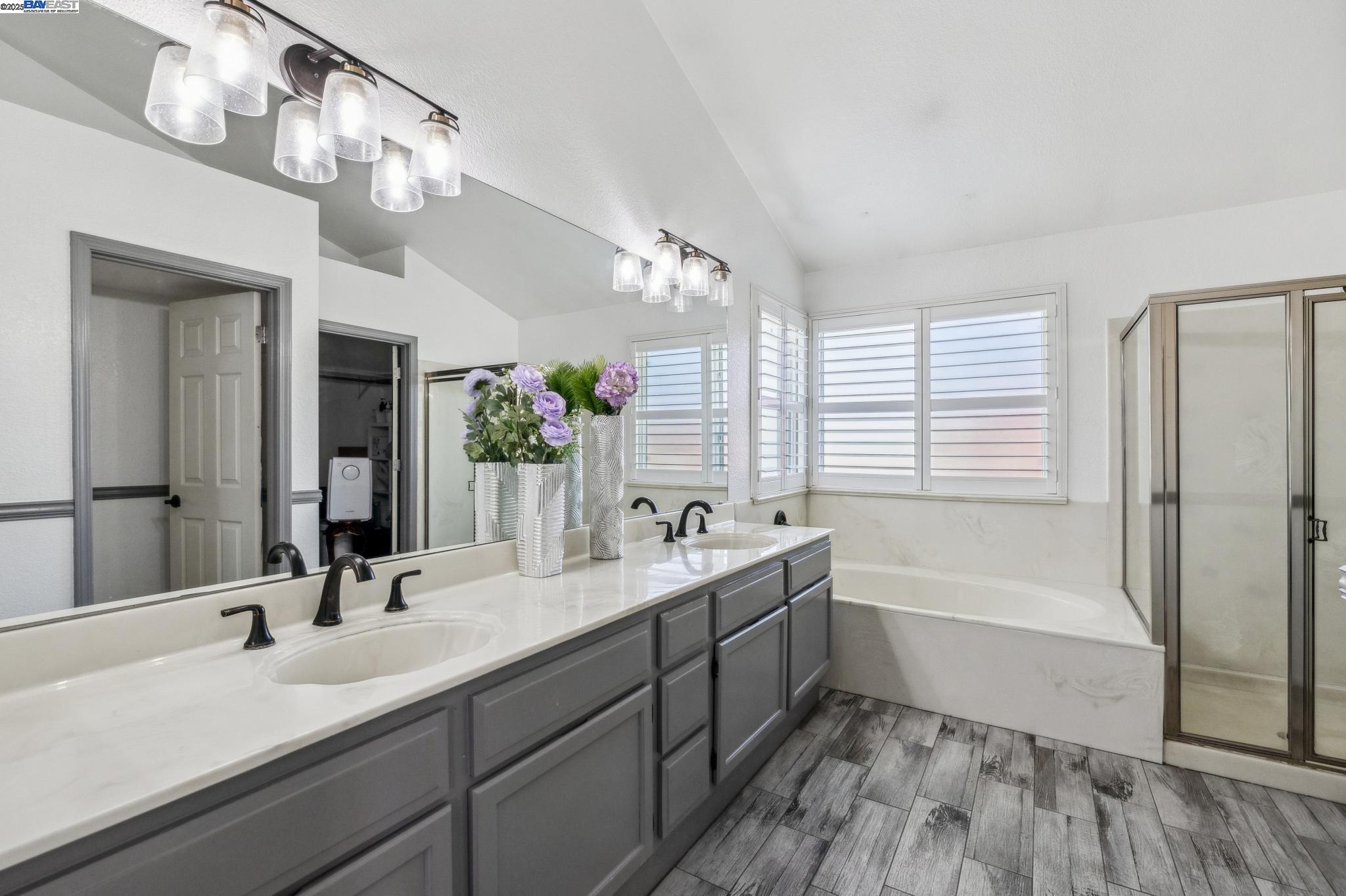 Detail Gallery Image 28 of 39 For 1005 Wood Thrush Ln, Tracy,  CA 95376 - 5 Beds | 3 Baths
