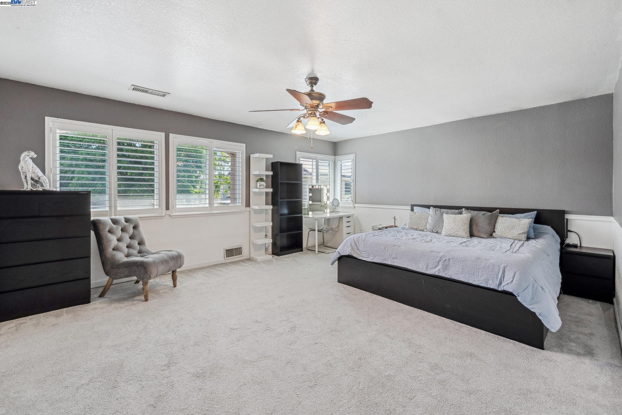 Detail Gallery Image 29 of 39 For 1005 Wood Thrush Ln, Tracy,  CA 95376 - 5 Beds | 3 Baths