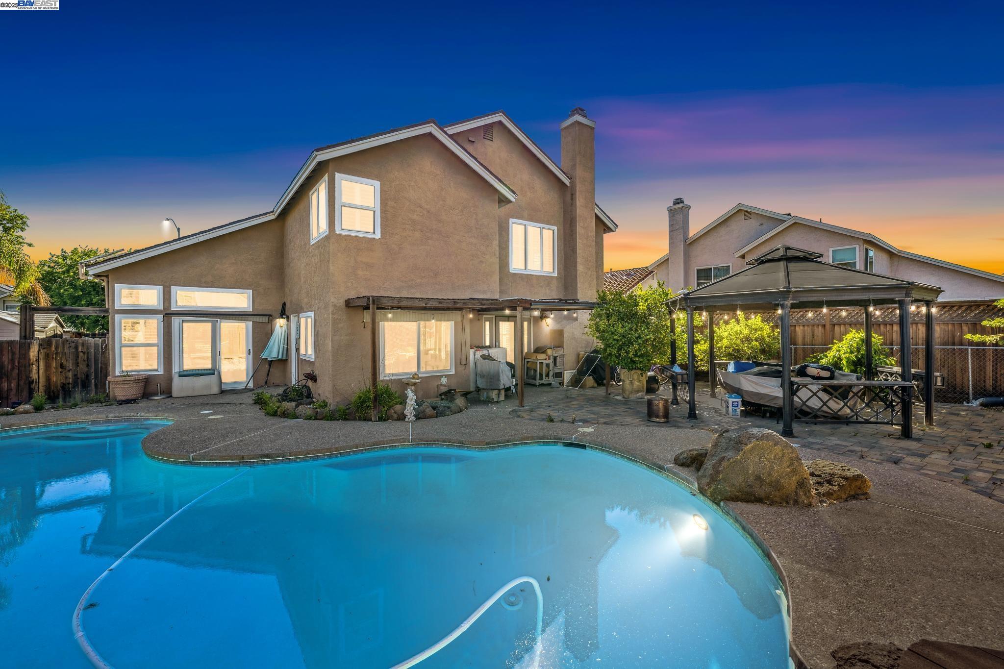 Detail Gallery Image 35 of 39 For 1005 Wood Thrush Ln, Tracy,  CA 95376 - 5 Beds | 3 Baths