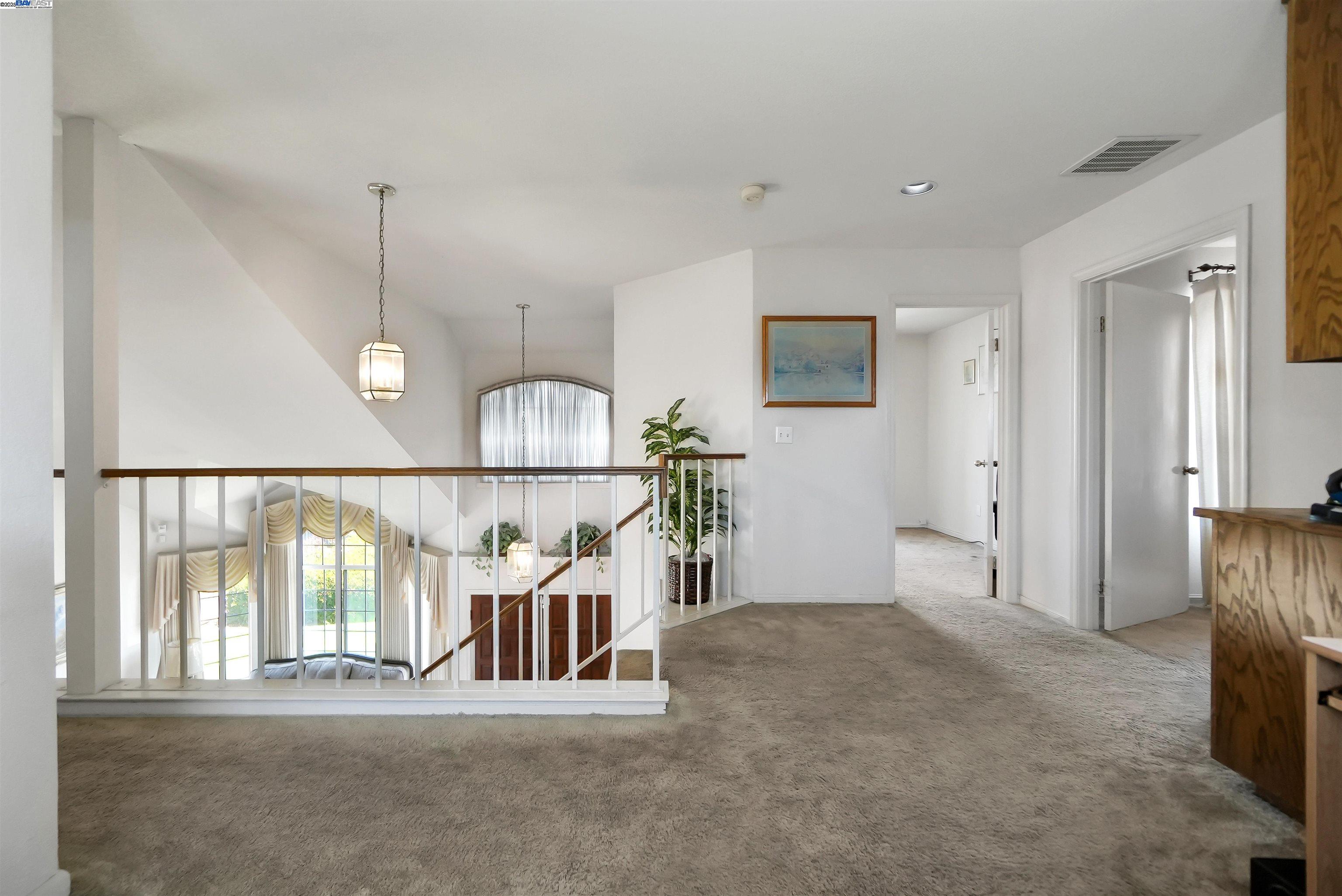 Detail Gallery Image 18 of 35 For 18606 Galton Ln, Hayward,  CA 94541 - 4 Beds | 3 Baths