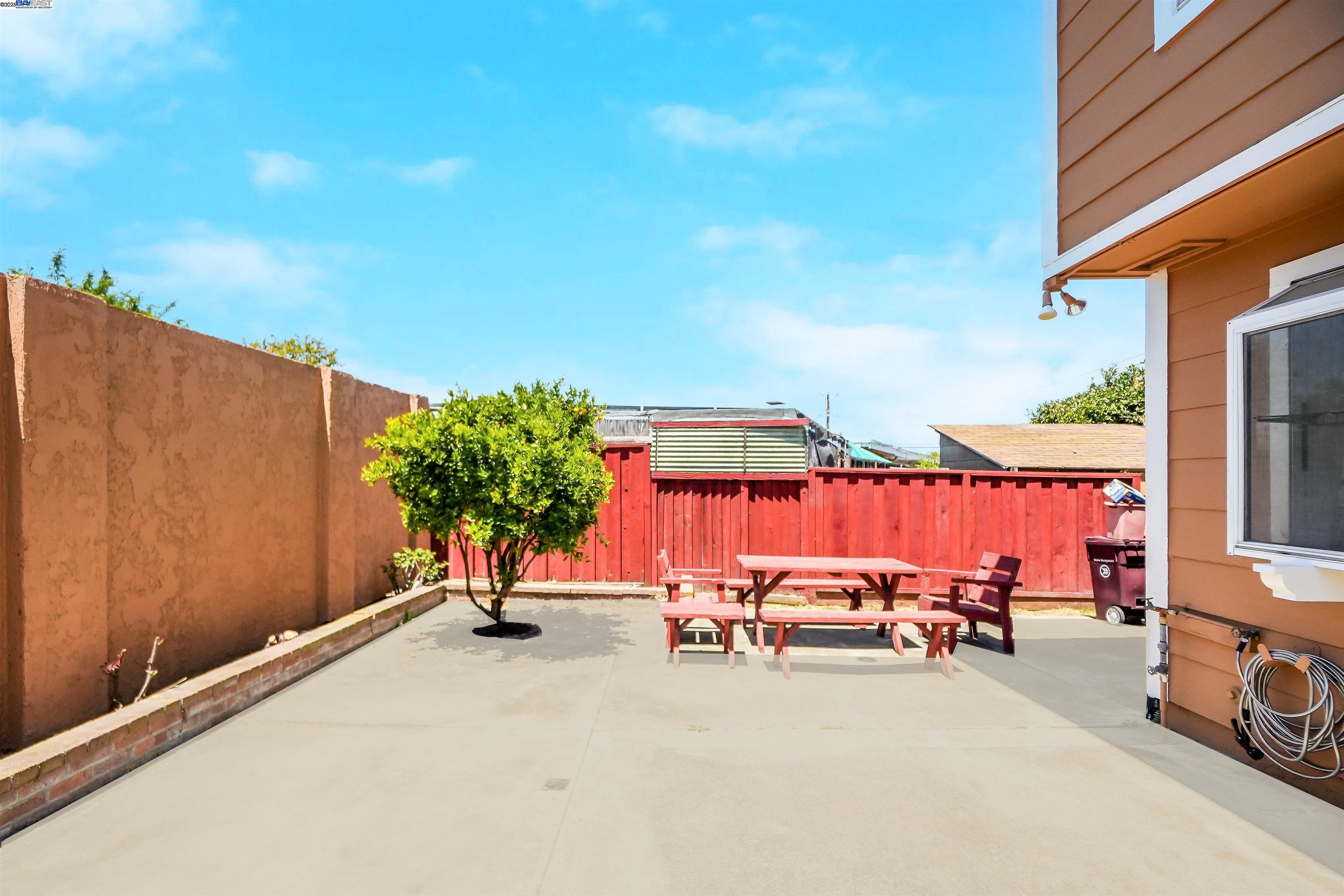 Detail Gallery Image 30 of 35 For 18606 Galton Ln, Hayward,  CA 94541 - 4 Beds | 3 Baths
