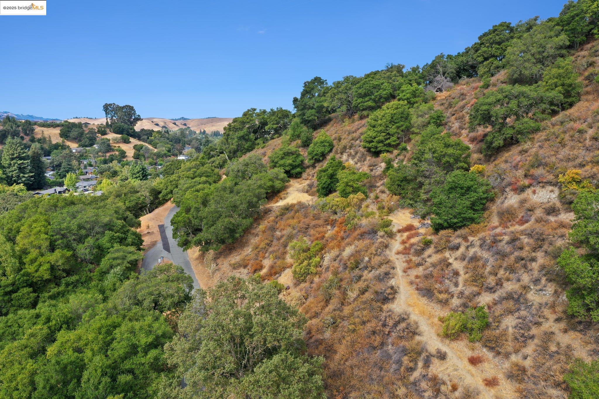 Bradbury Dr