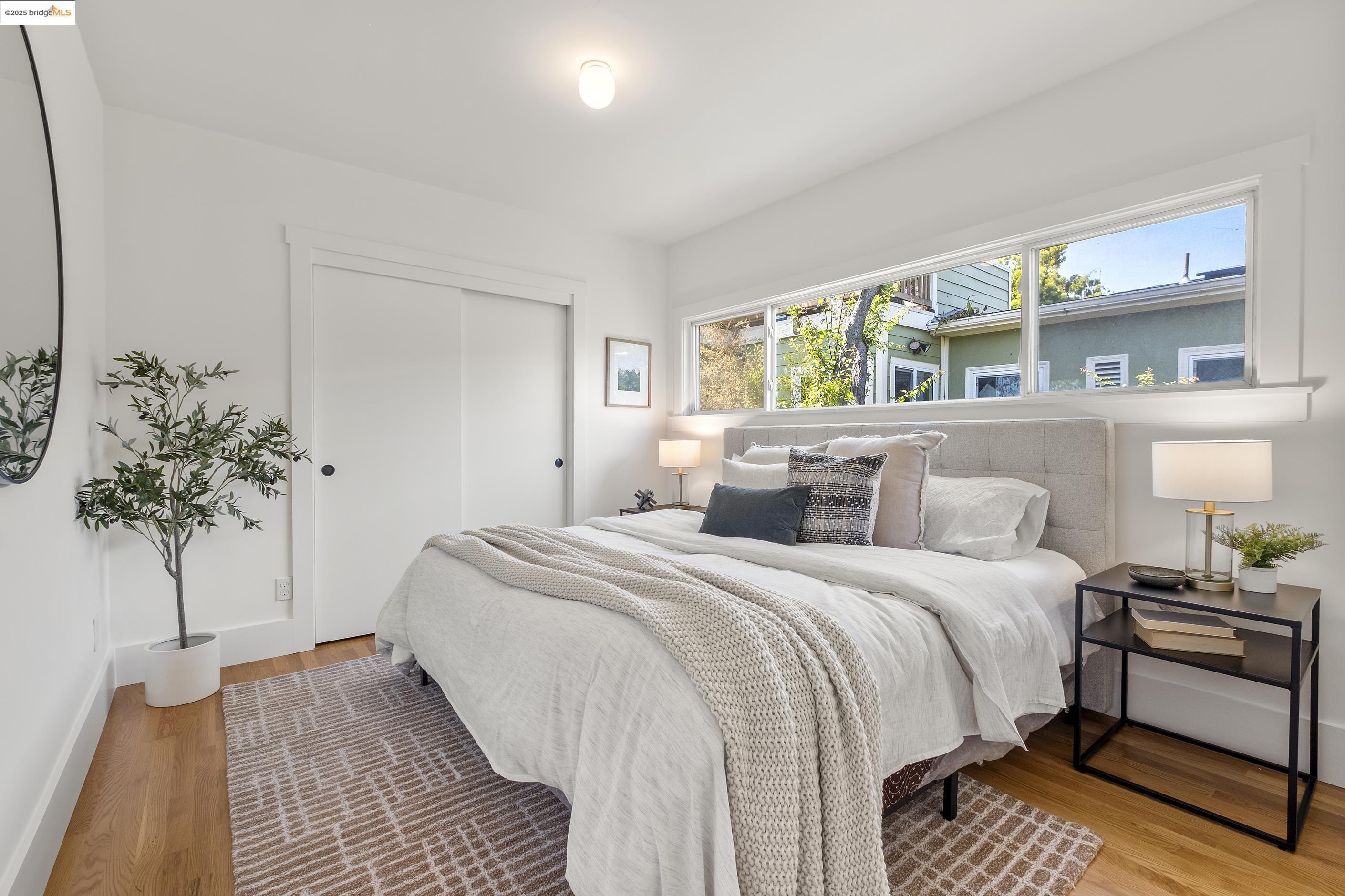 Detail Gallery Image 20 of 52 For 2516 Mathews St, Berkeley,  CA 94702 - 2 Beds | 1 Baths
