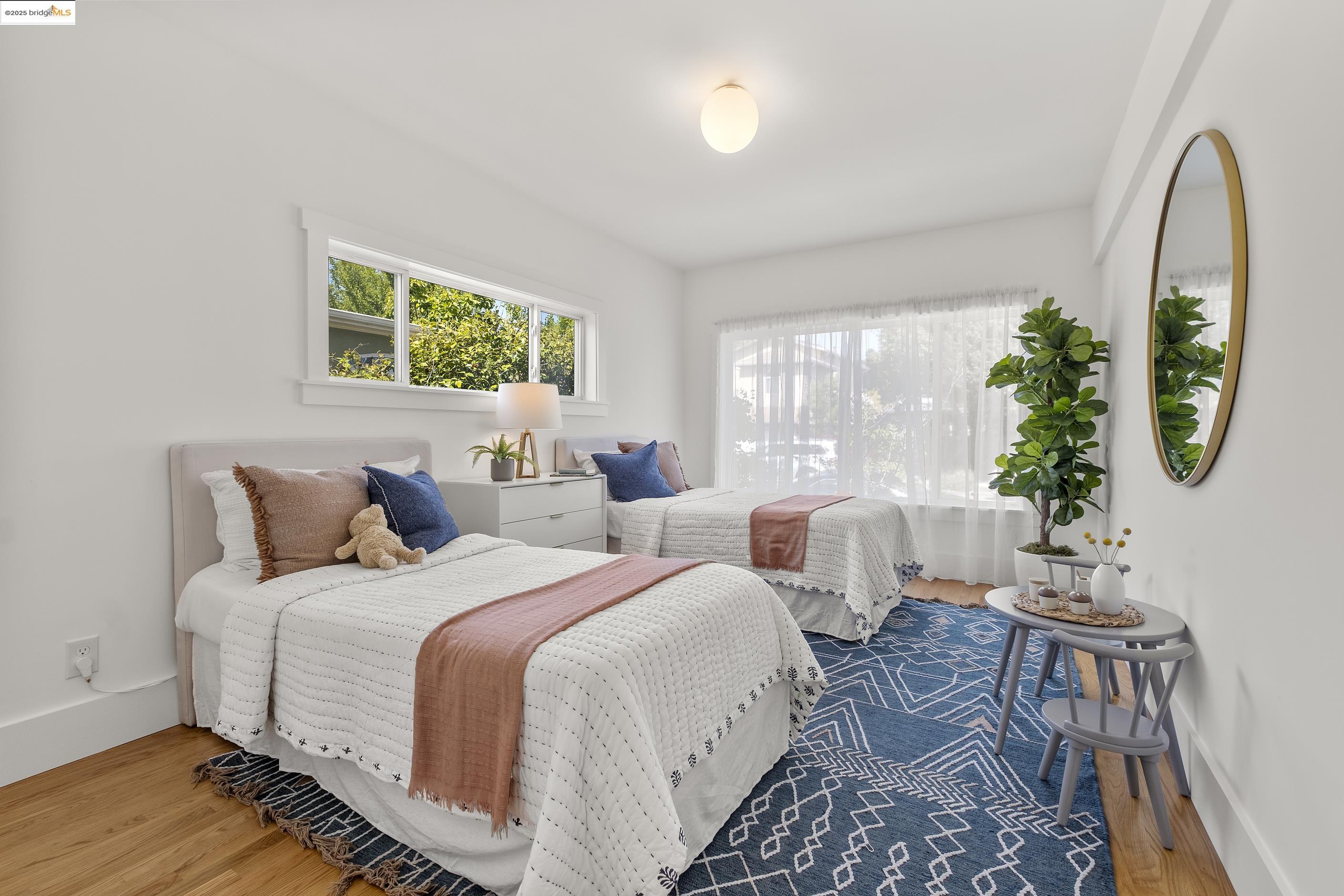 Detail Gallery Image 25 of 52 For 2516 Mathews St, Berkeley,  CA 94702 - 2 Beds | 1 Baths