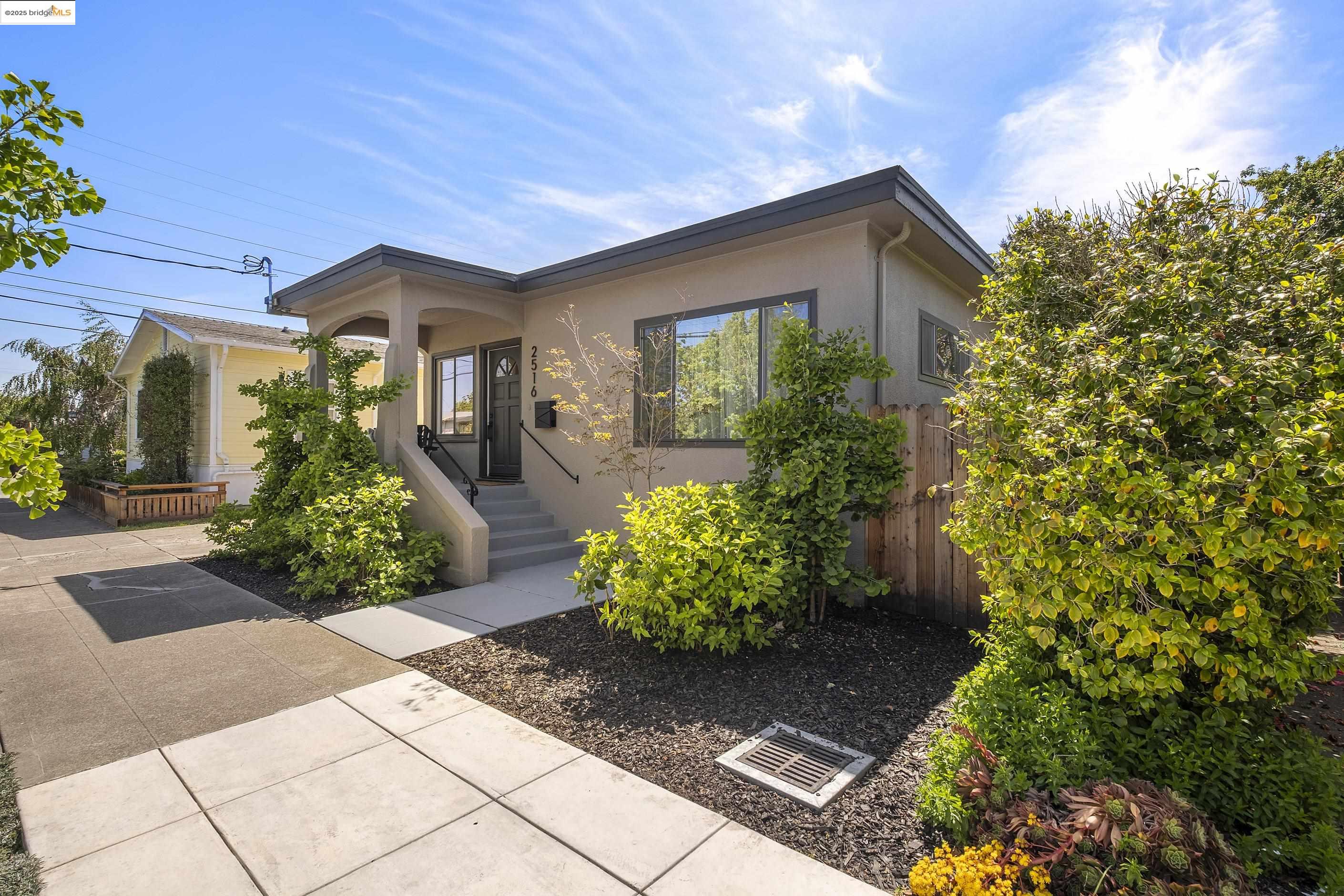 Detail Gallery Image 34 of 52 For 2516 Mathews St, Berkeley,  CA 94702 - 2 Beds | 1 Baths