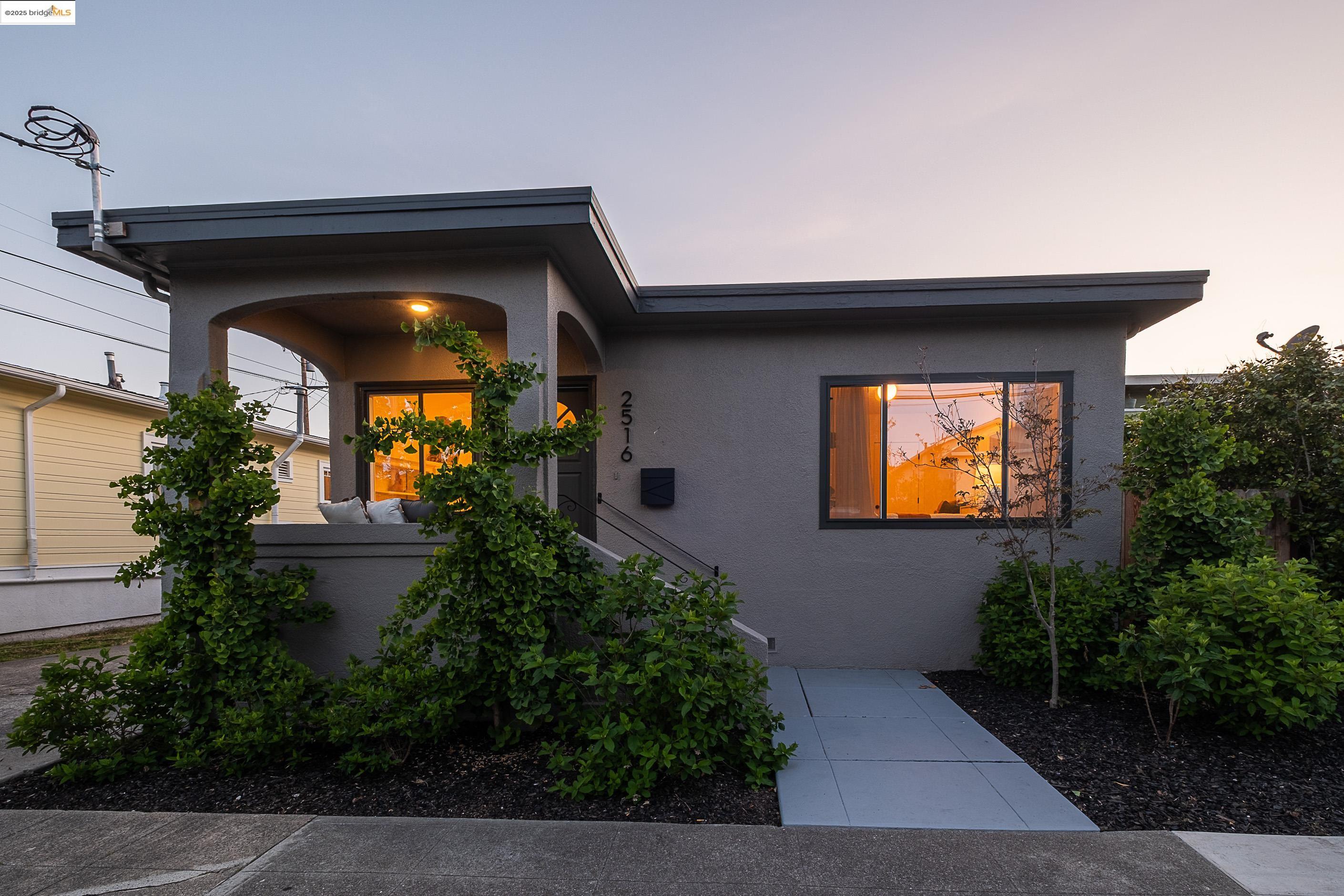 Detail Gallery Image 46 of 52 For 2516 Mathews St, Berkeley,  CA 94702 - 2 Beds | 1 Baths