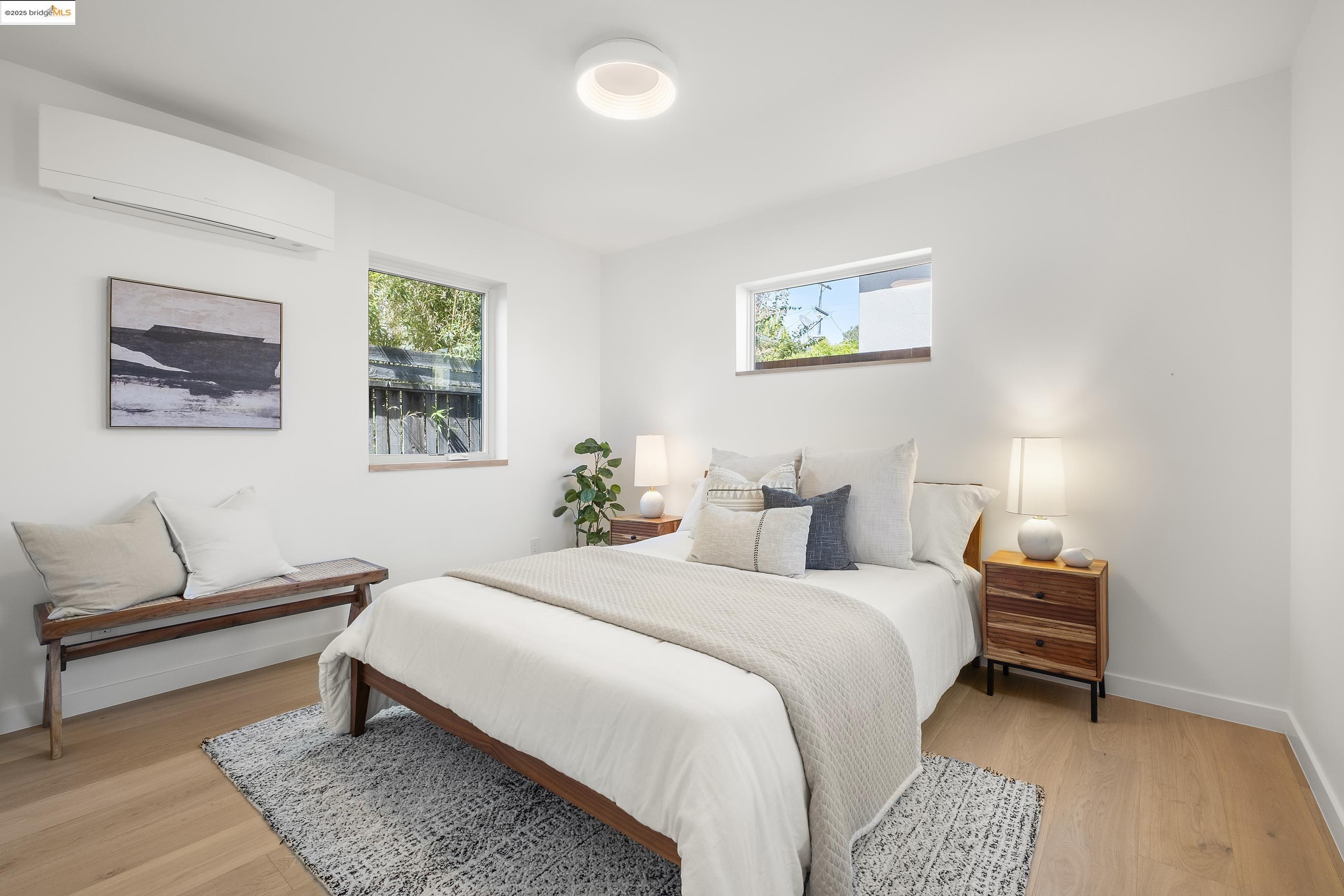 Detail Gallery Image 13 of 39 For 2514 Mathews, Berkeley,  CA 94702 - 3 Beds | 2 Baths