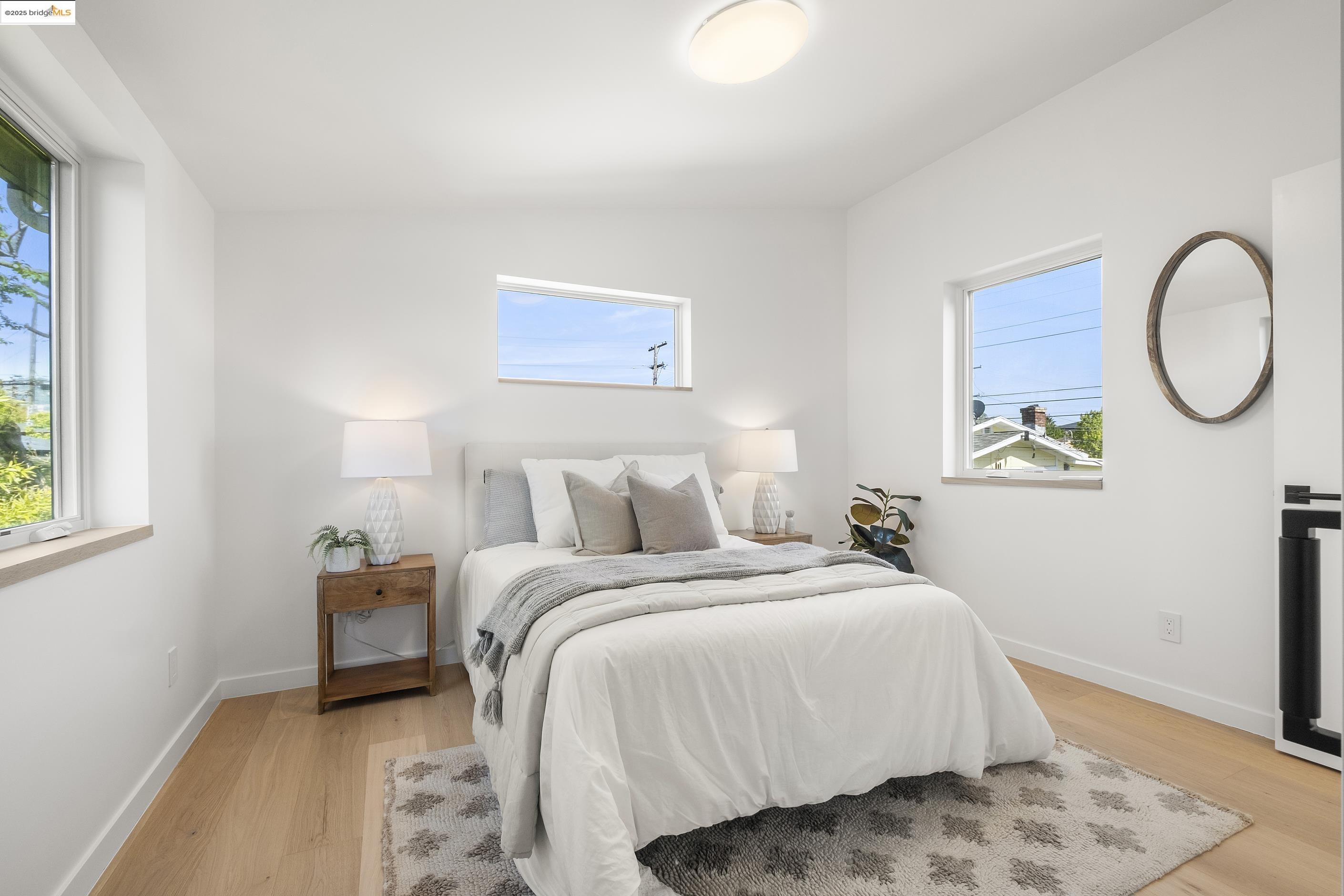 Detail Gallery Image 22 of 39 For 2514 Mathews, Berkeley,  CA 94702 - 3 Beds | 2 Baths
