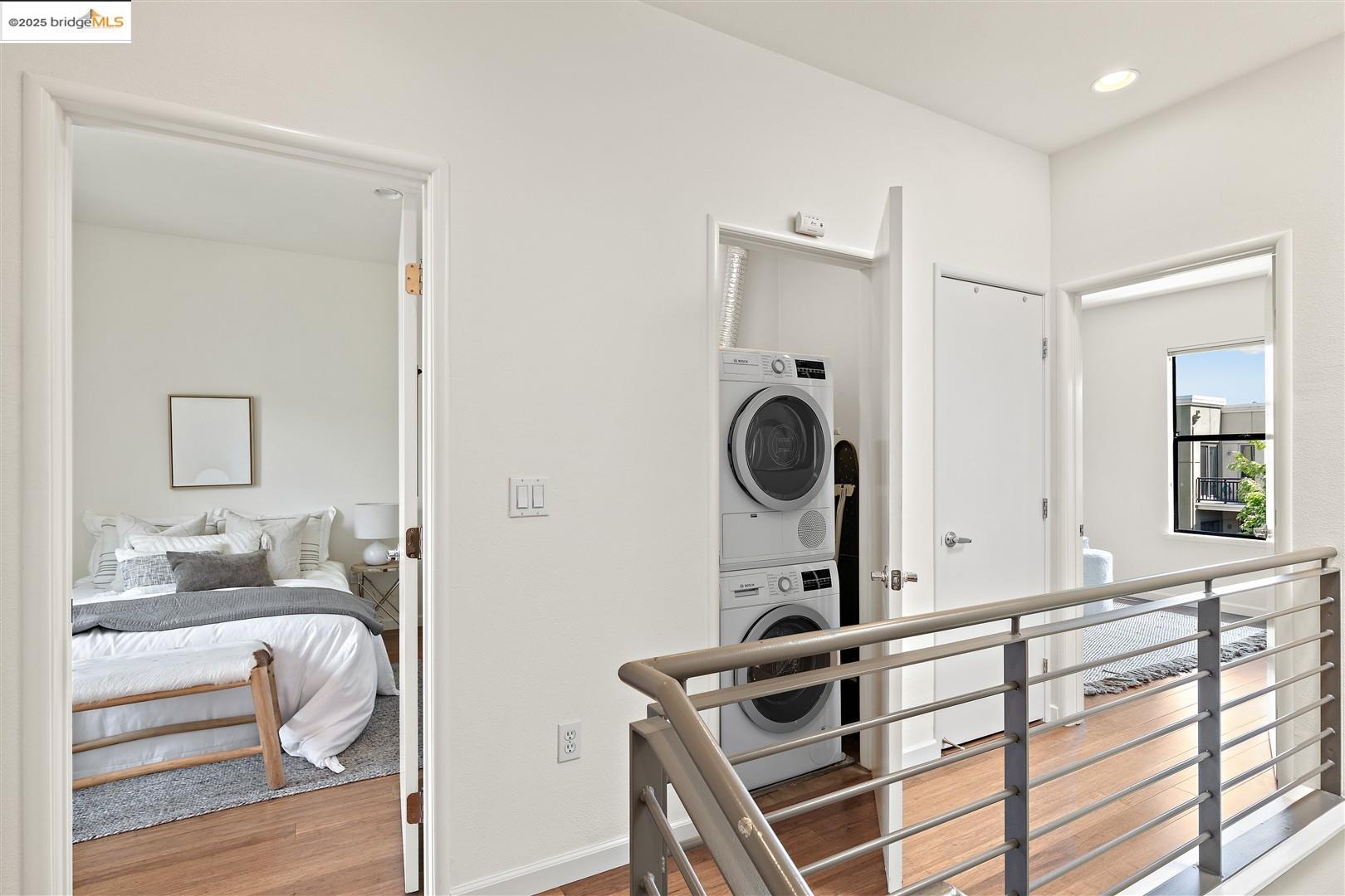 Detail Gallery Image 20 of 39 For 1210 66th St, Oakland,  CA 94608 - 2 Beds | 2/1 Baths