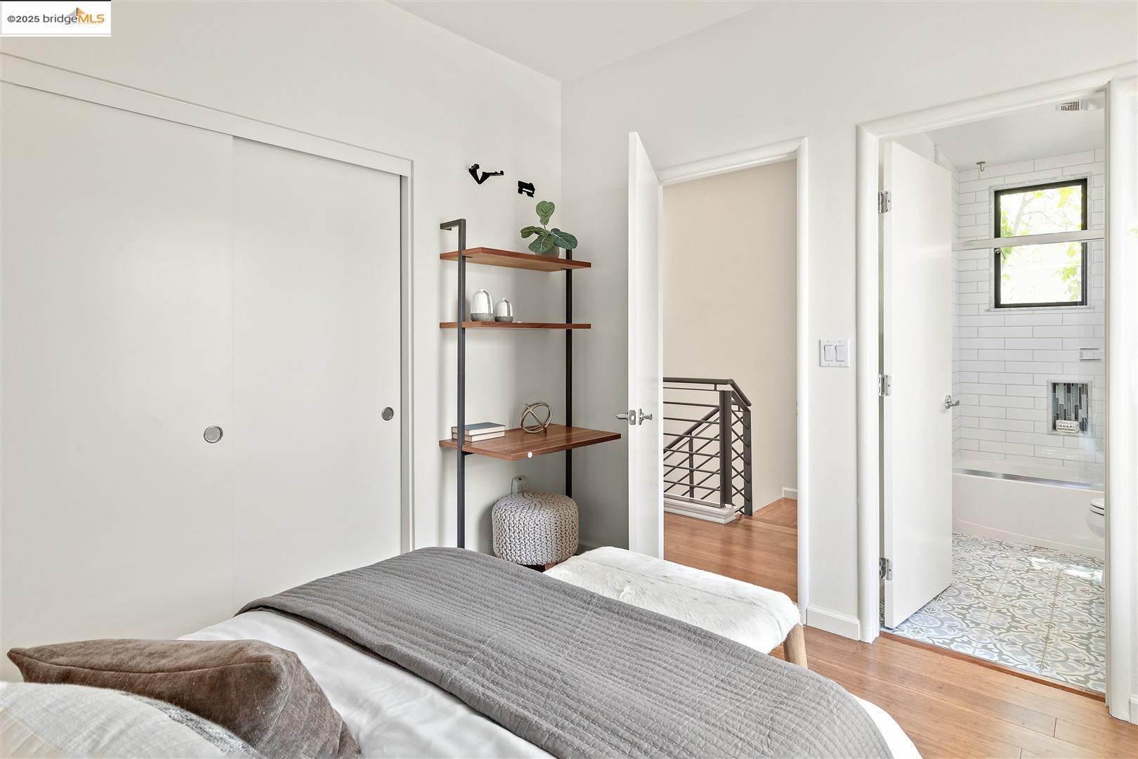 Detail Gallery Image 22 of 39 For 1210 66th St, Oakland,  CA 94608 - 2 Beds | 2/1 Baths