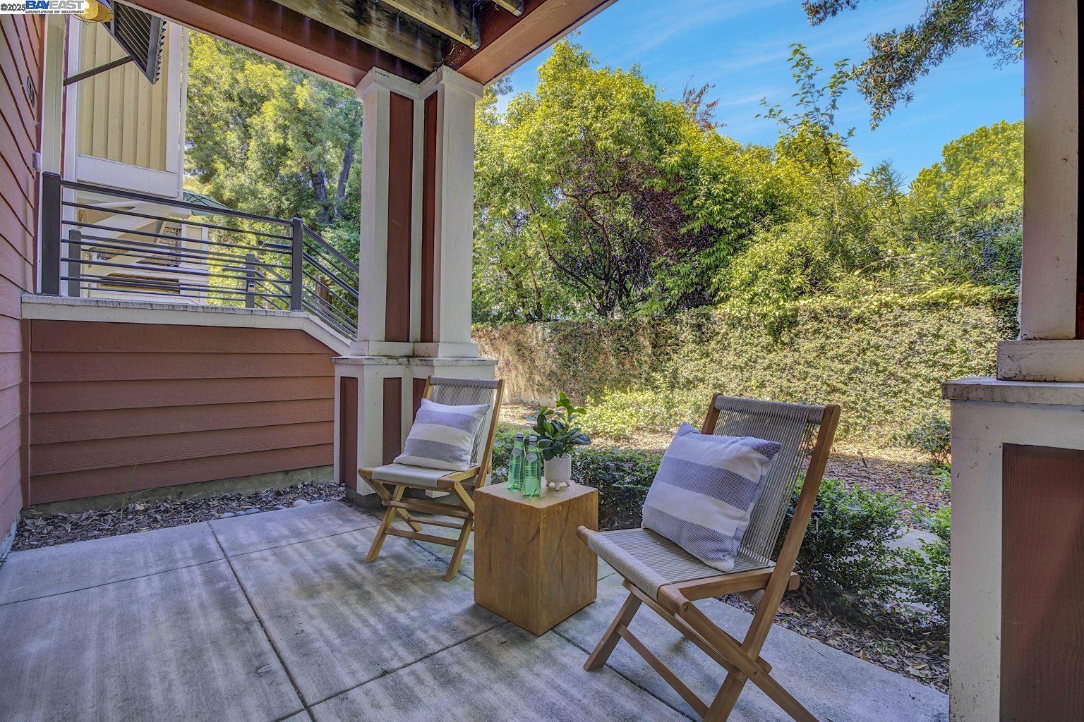 Detail Gallery Image 16 of 30 For 4310 Providence Ter, Fremont,  CA 94538 - 3 Beds | 3/1 Baths