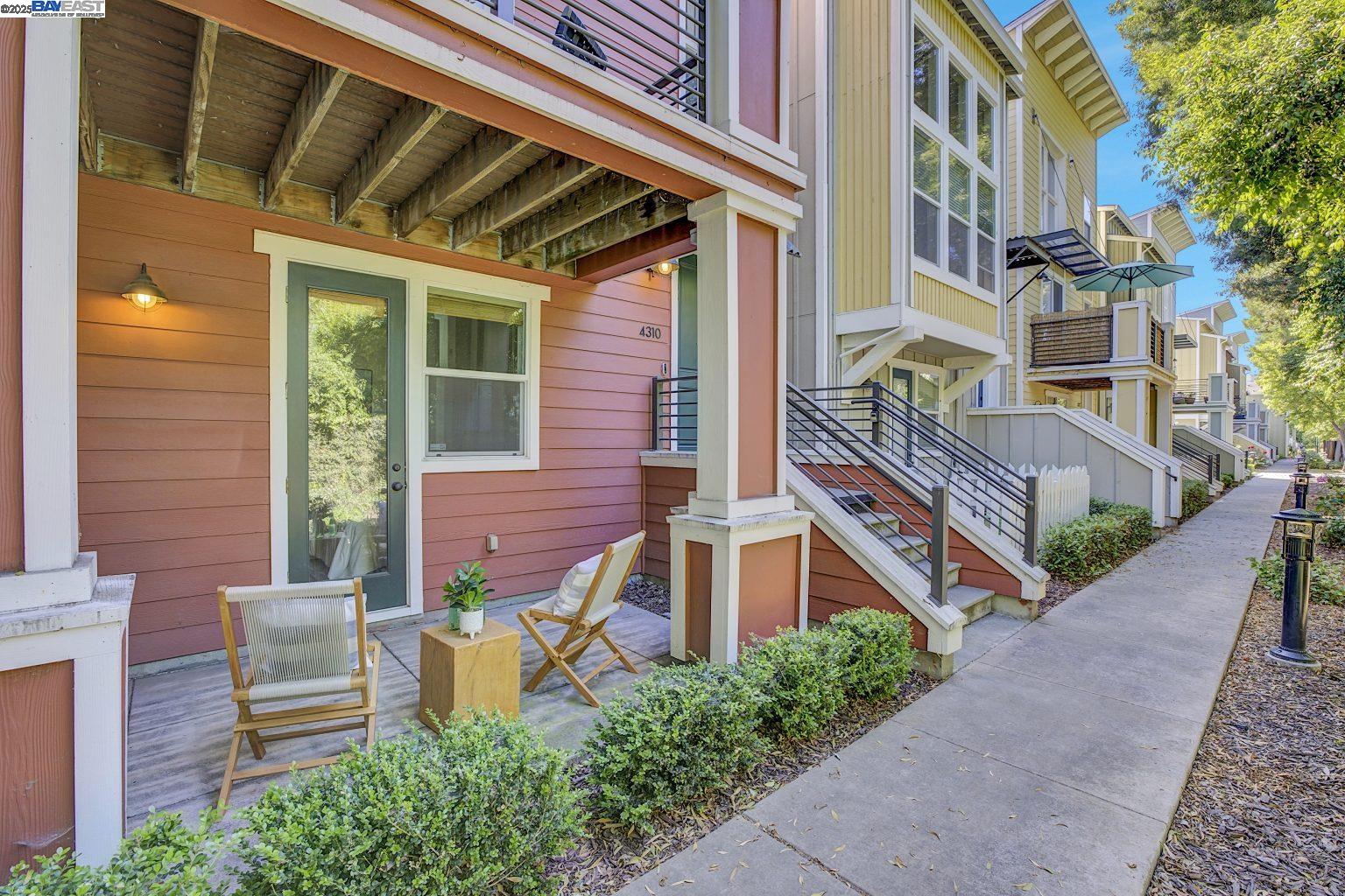 Detail Gallery Image 25 of 30 For 4310 Providence Ter, Fremont,  CA 94538 - 3 Beds | 3/1 Baths