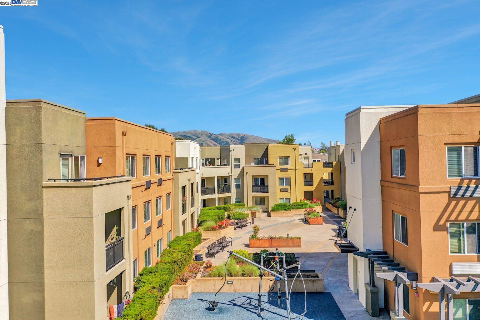 Detail Gallery Image 29 of 30 For 4310 Providence Ter, Fremont,  CA 94538 - 3 Beds | 3/1 Baths