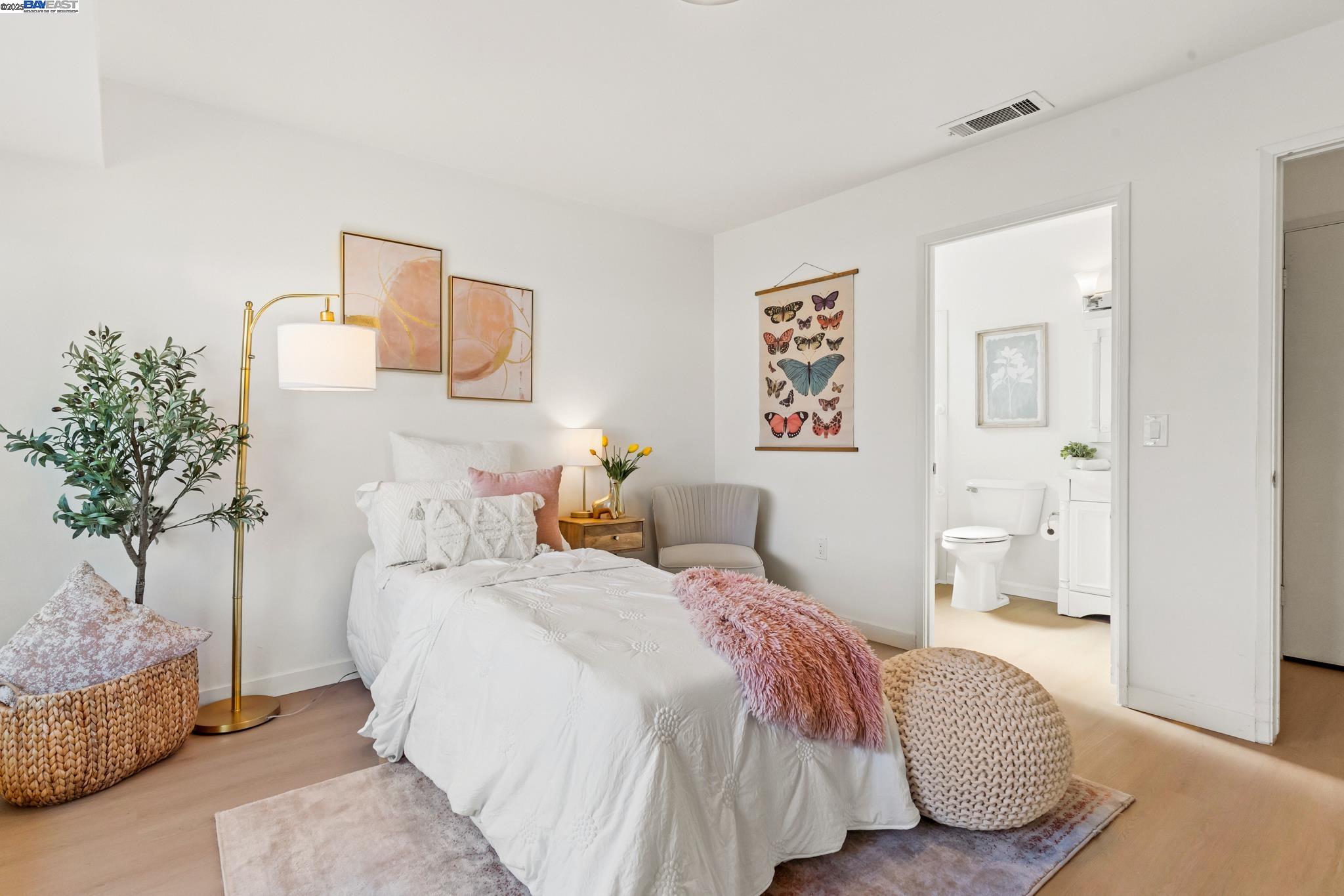 Detail Gallery Image 11 of 37 For 9 Dogwood Ct, San Ramon,  CA 94583 - 2 Beds | 2 Baths