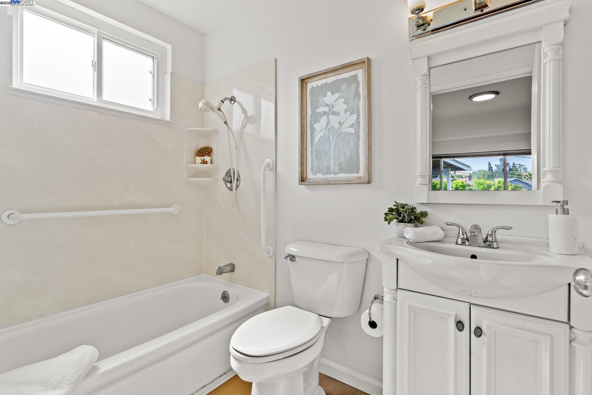 Detail Gallery Image 13 of 37 For 9 Dogwood Ct, San Ramon,  CA 94583 - 2 Beds | 2 Baths
