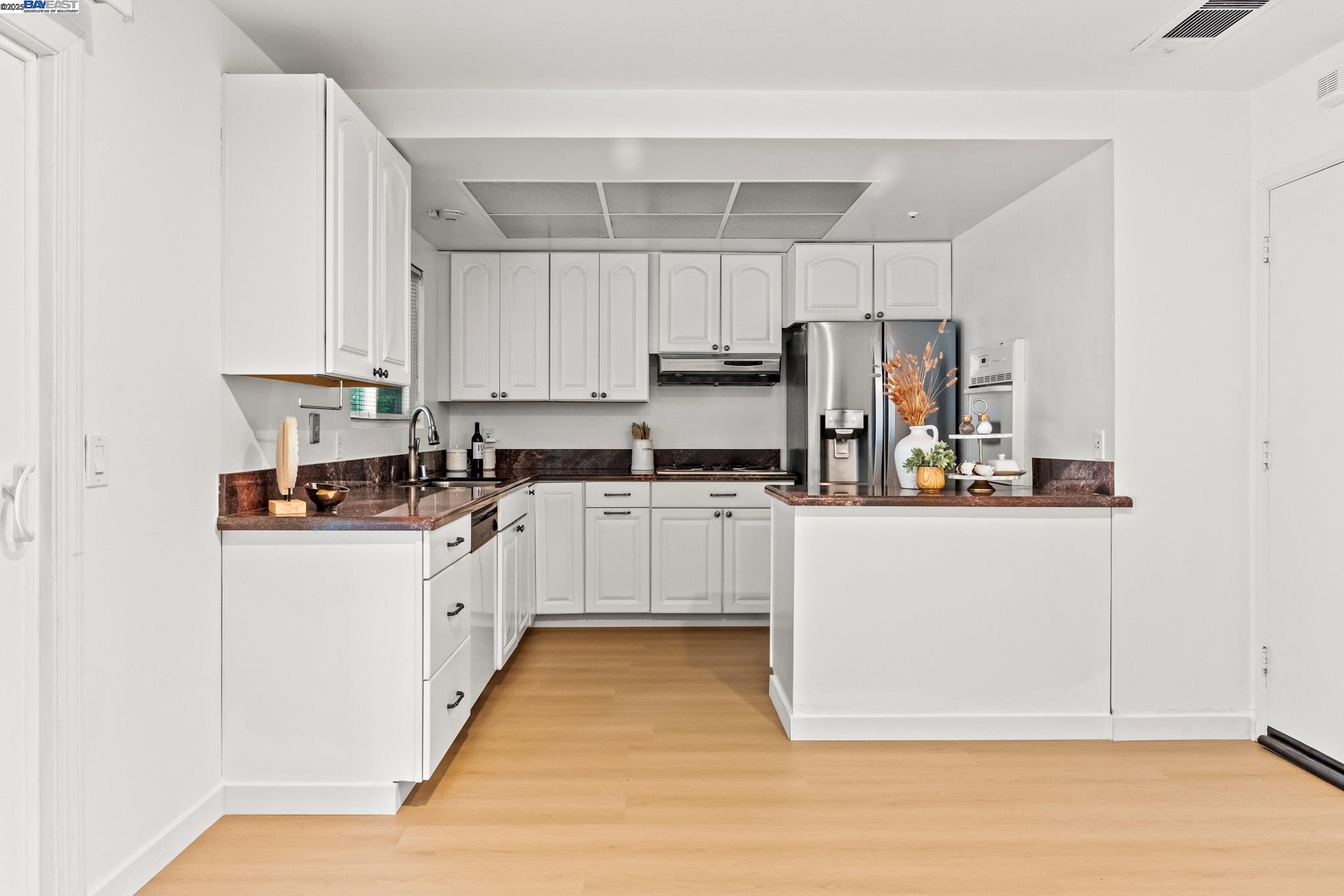 Detail Gallery Image 22 of 37 For 9 Dogwood Ct, San Ramon,  CA 94583 - 2 Beds | 2 Baths