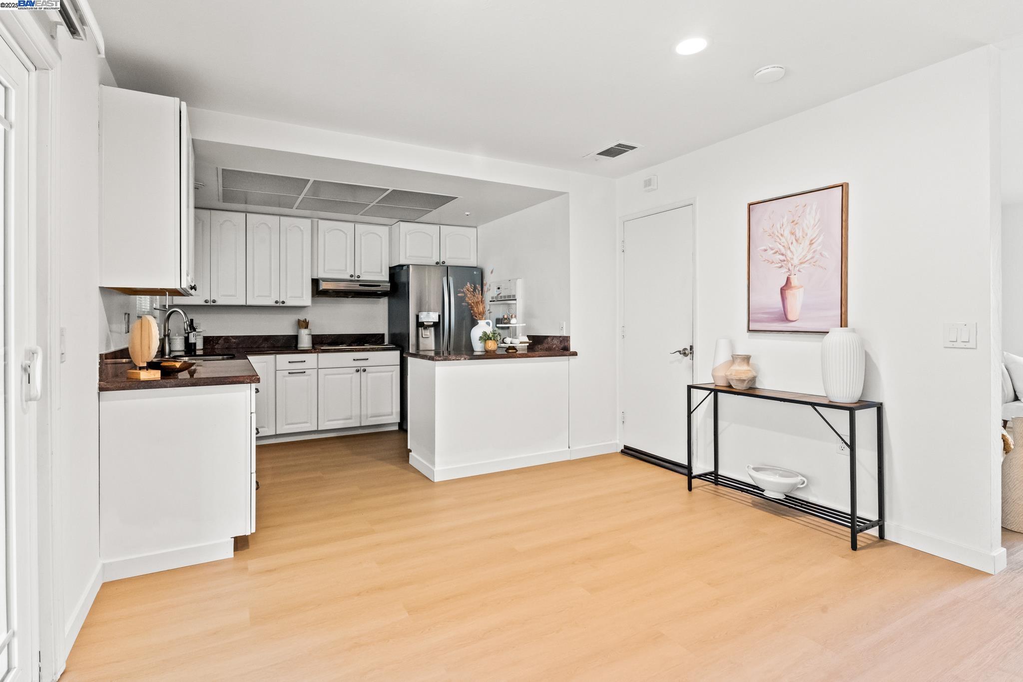 Detail Gallery Image 23 of 37 For 9 Dogwood Ct, San Ramon,  CA 94583 - 2 Beds | 2 Baths