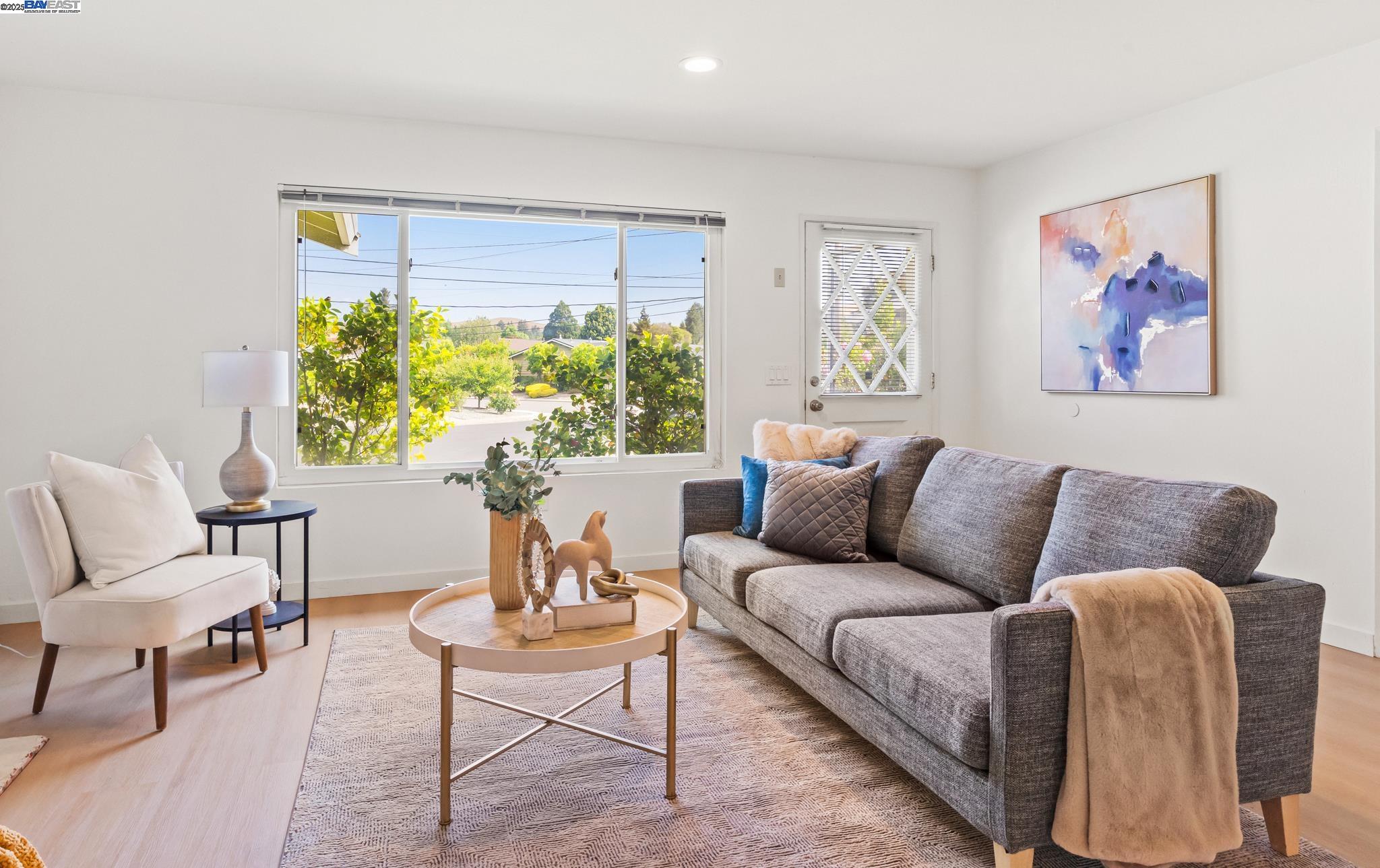 Detail Gallery Image 8 of 37 For 9 Dogwood Ct, San Ramon,  CA 94583 - 2 Beds | 2 Baths