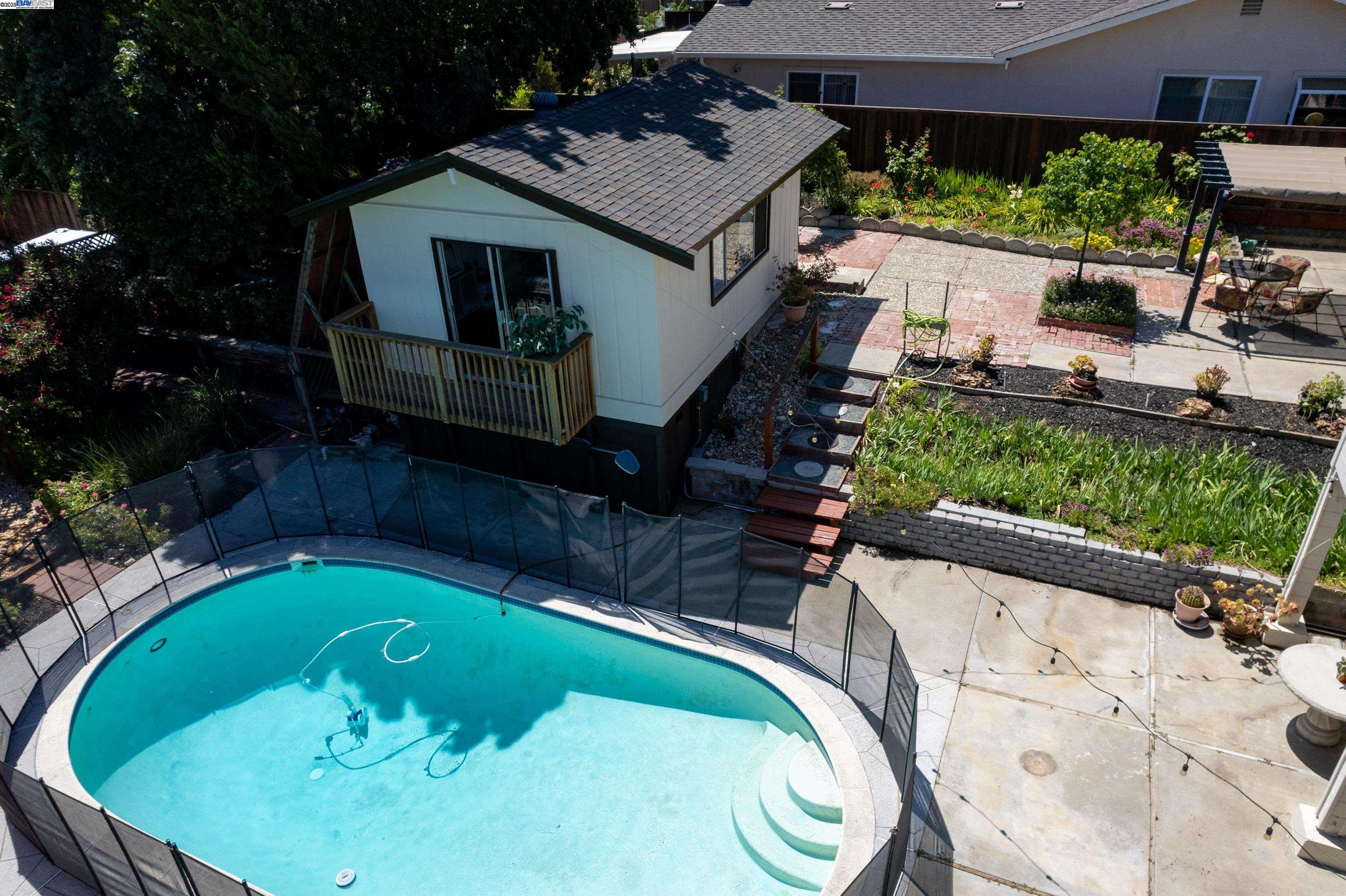 Detail Gallery Image 40 of 53 For 332 Mavis Drive, Pleasanton,  CA 94566 - 3 Beds | 2/1 Baths
