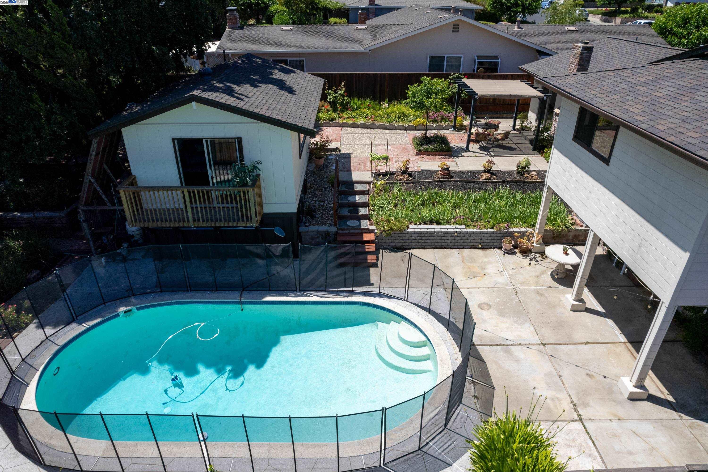 Detail Gallery Image 44 of 53 For 332 Mavis Drive, Pleasanton,  CA 94566 - 3 Beds | 2/1 Baths