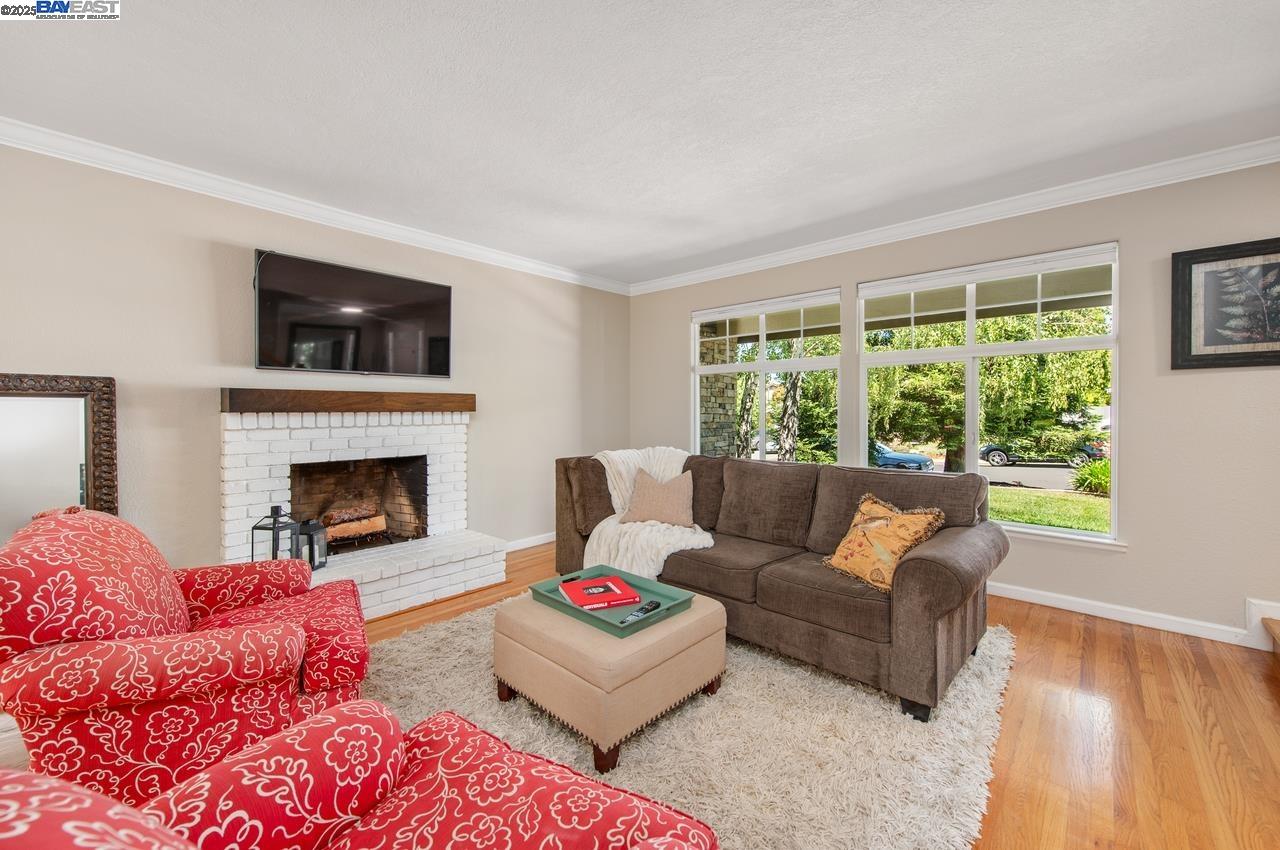 Detail Gallery Image 20 of 45 For 1198 Vintner Way, Pleasanton,  CA 94566 - 4 Beds | 3 Baths