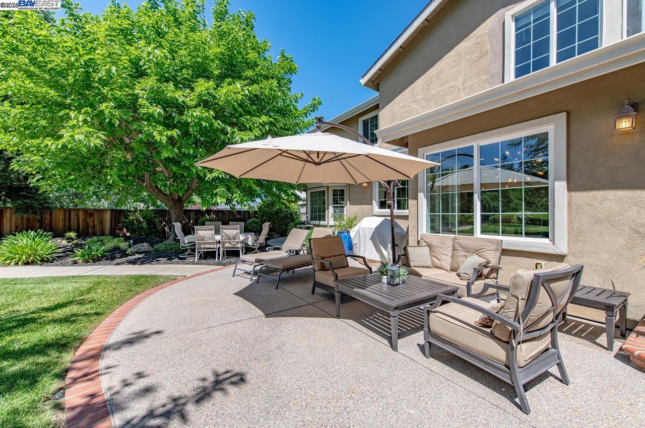 Detail Gallery Image 34 of 45 For 1198 Vintner Way, Pleasanton,  CA 94566 - 4 Beds | 3 Baths