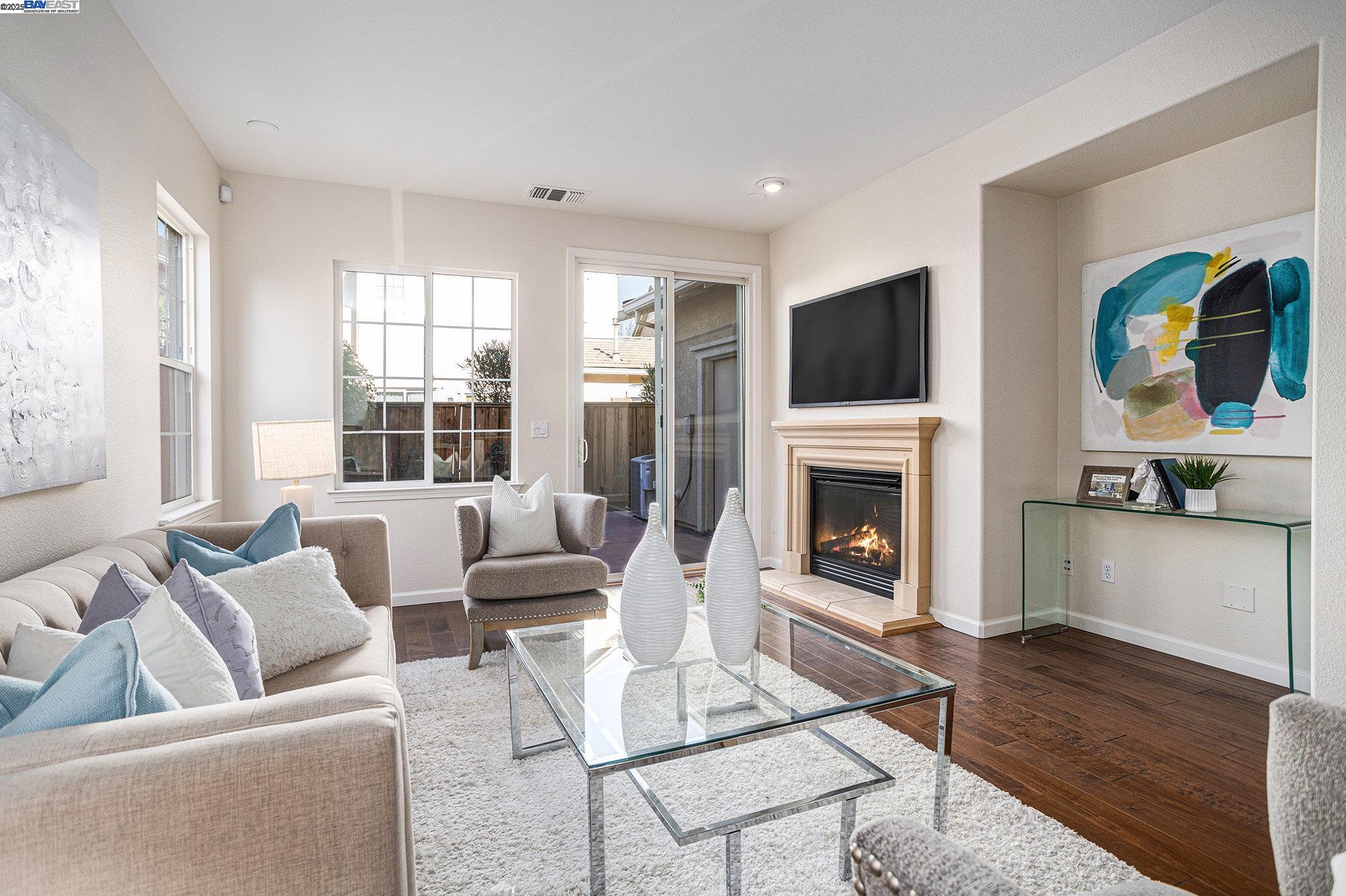 Detail Gallery Image 11 of 31 For 463 W Felicidad Ave, Mountain House,  CA 95391 - 4 Beds | 3 Baths