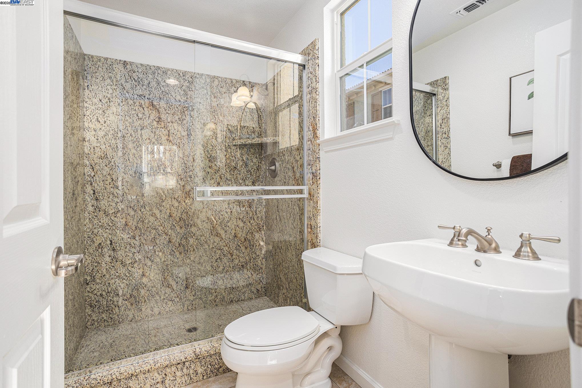 Detail Gallery Image 14 of 31 For 463 W Felicidad Ave, Mountain House,  CA 95391 - 4 Beds | 3 Baths