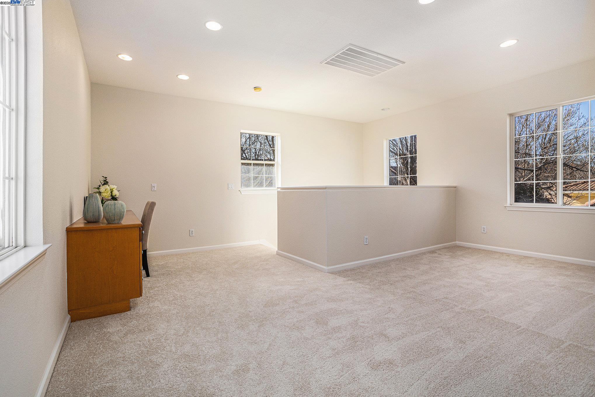 Detail Gallery Image 16 of 31 For 463 W Felicidad Ave, Mountain House,  CA 95391 - 4 Beds | 3 Baths