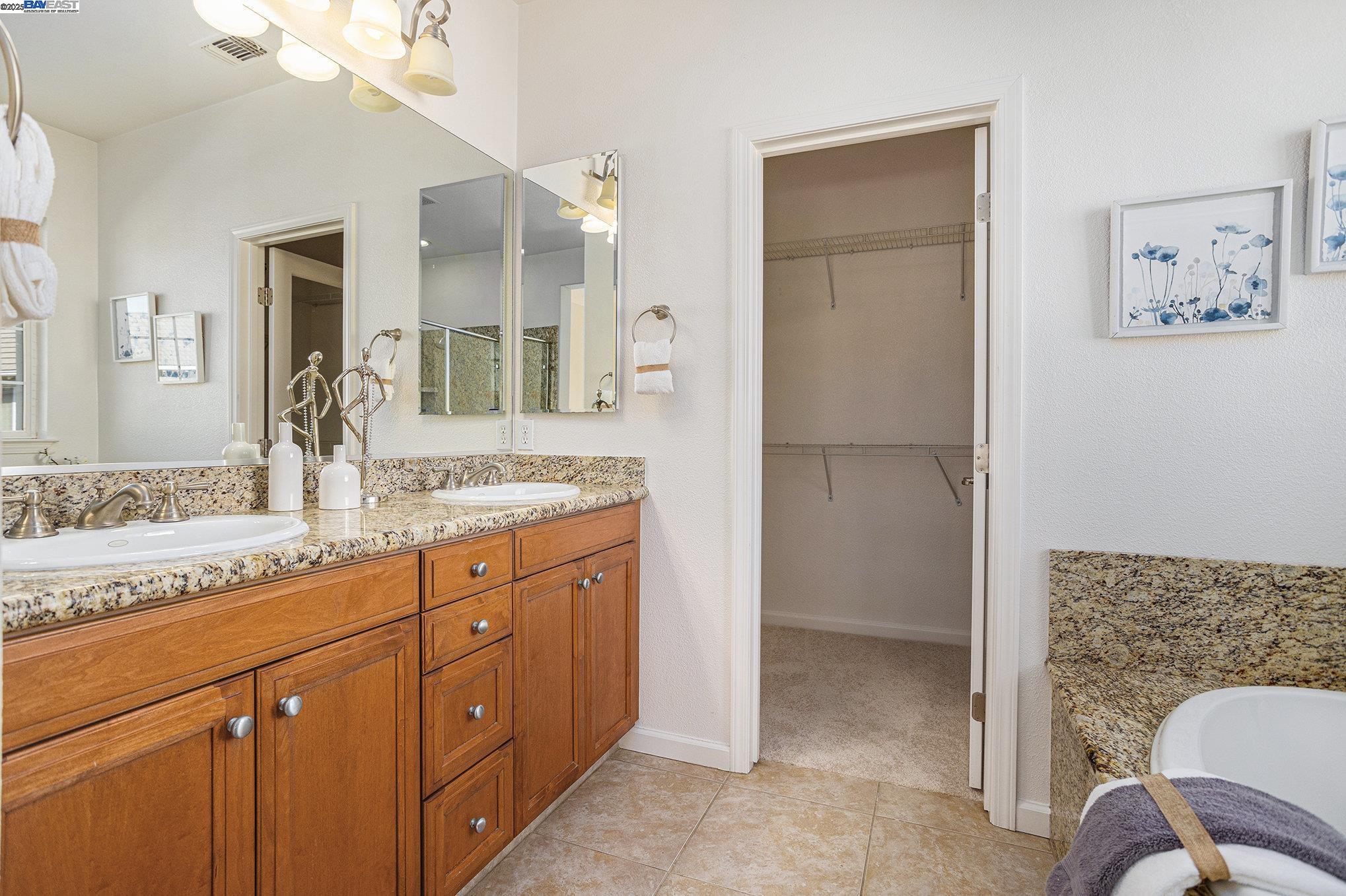 Detail Gallery Image 19 of 31 For 463 W Felicidad Ave, Mountain House,  CA 95391 - 4 Beds | 3 Baths