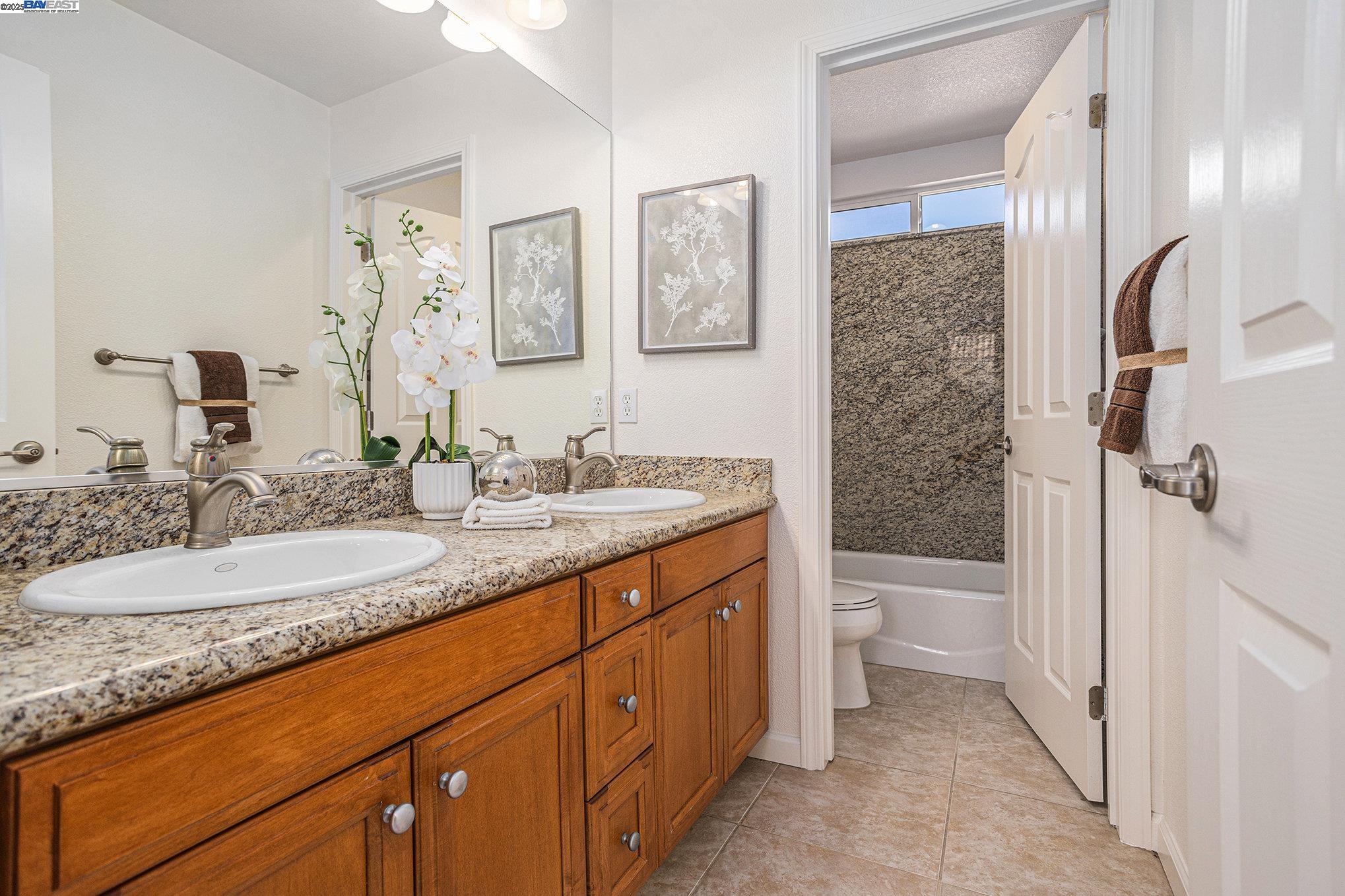 Detail Gallery Image 22 of 31 For 463 W Felicidad Ave, Mountain House,  CA 95391 - 4 Beds | 3 Baths