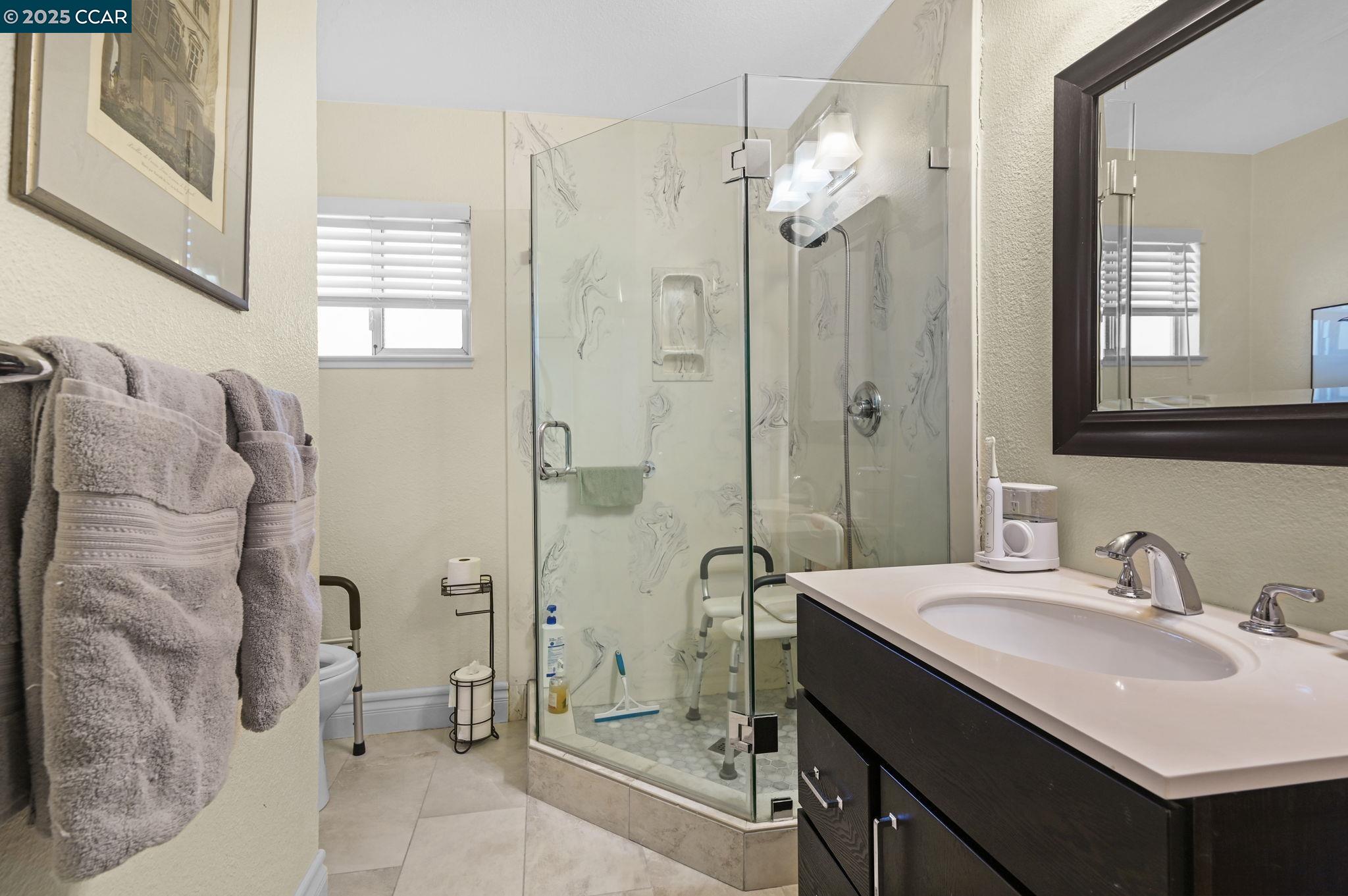 Detail Gallery Image 15 of 28 For 1572 Violet Way, Pleasant Hill,  CA 94523 - 3 Beds | 2 Baths