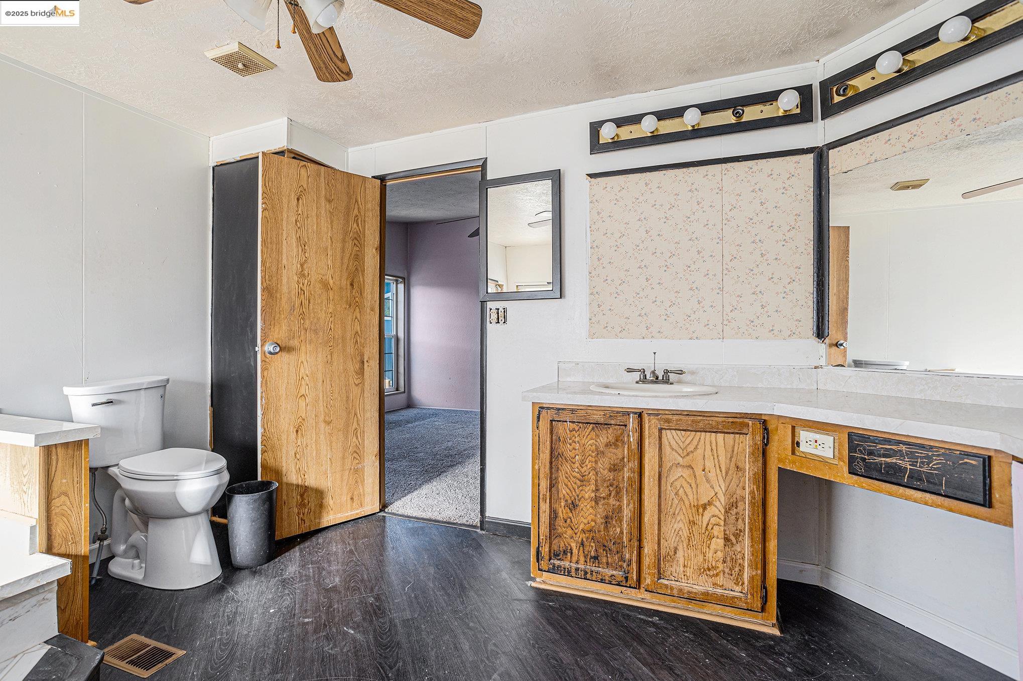 Detail Gallery Image 11 of 20 For 345 Benet Ct #83-84,  Bethel Island,  CA 94511 - 3 Beds | 2 Baths