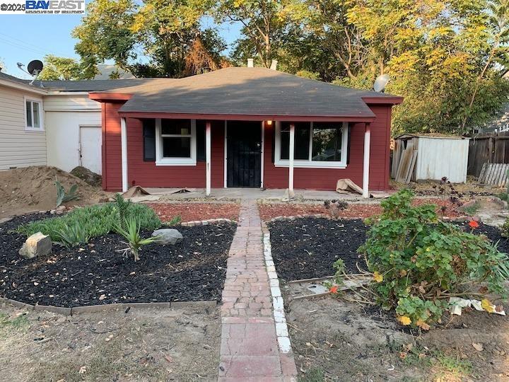 Detail Gallery Image 1 of 4 For 815 King Ave, Stockton,  CA 95203 - – Beds | – Baths