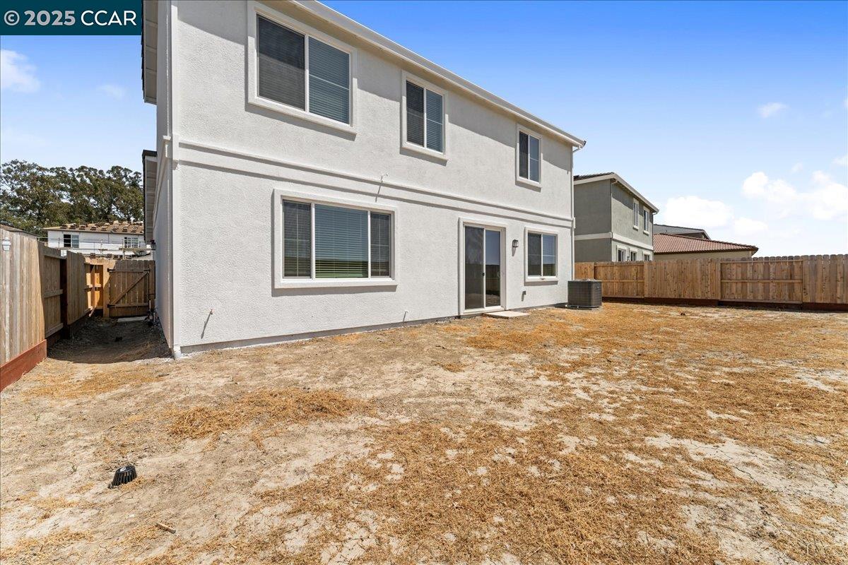 Detail Gallery Image 34 of 48 For 4207 Markovich Ct, Richmond,  CA 94806 - 4 Beds | 3 Baths