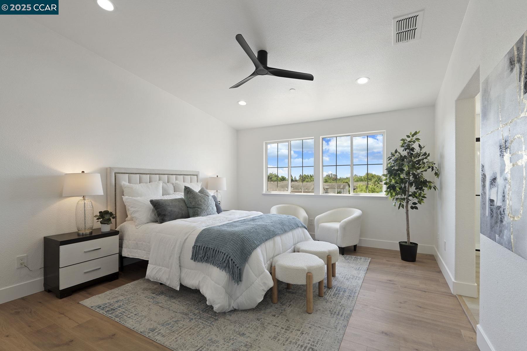 Detail Gallery Image 21 of 35 For 2575 Edgewater Drive, Santa Rosa,  CA 95407-4588 - 3 Beds | 3 Baths