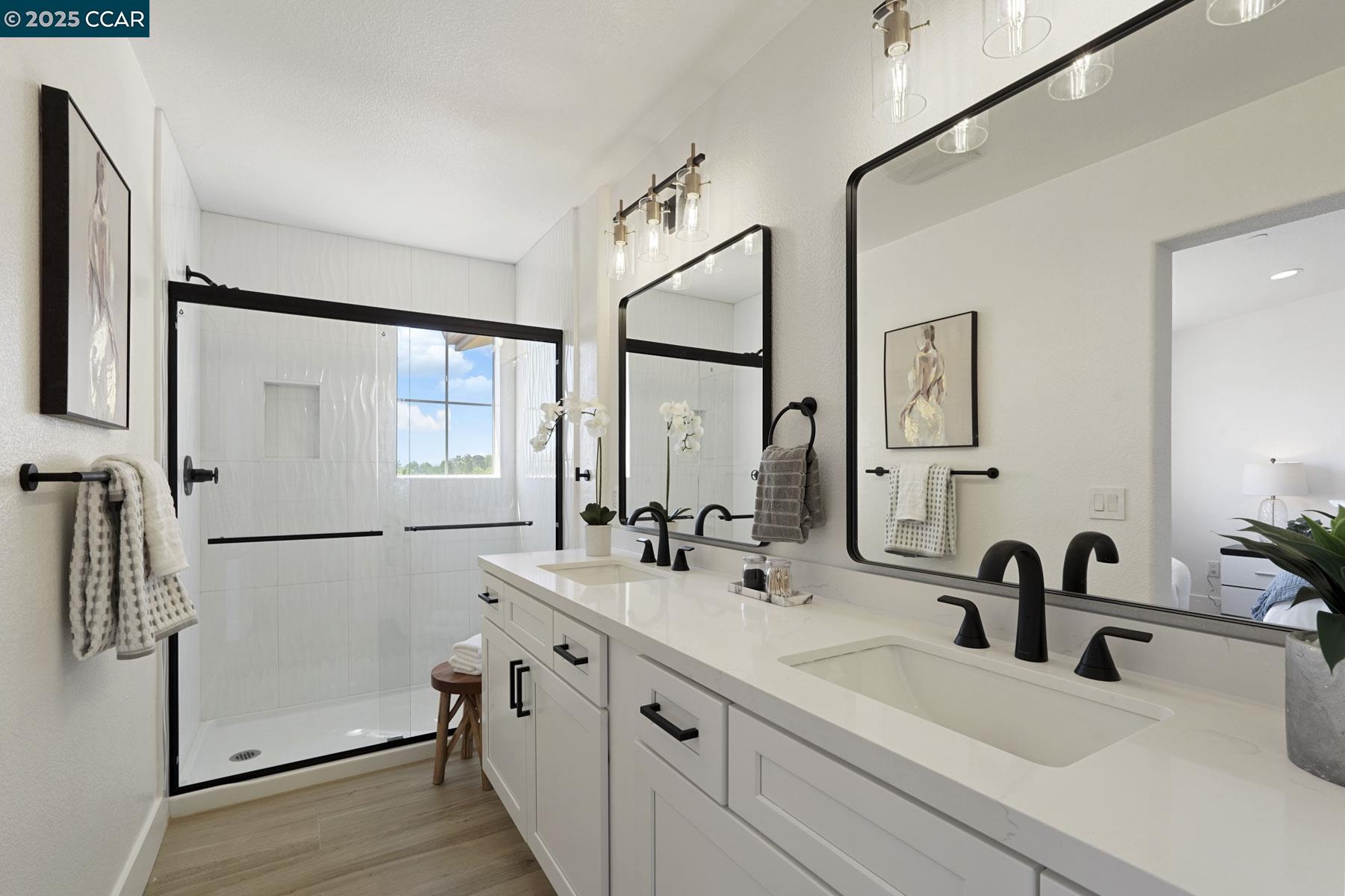 Detail Gallery Image 24 of 35 For 2575 Edgewater Drive, Santa Rosa,  CA 95407-4588 - 3 Beds | 3 Baths